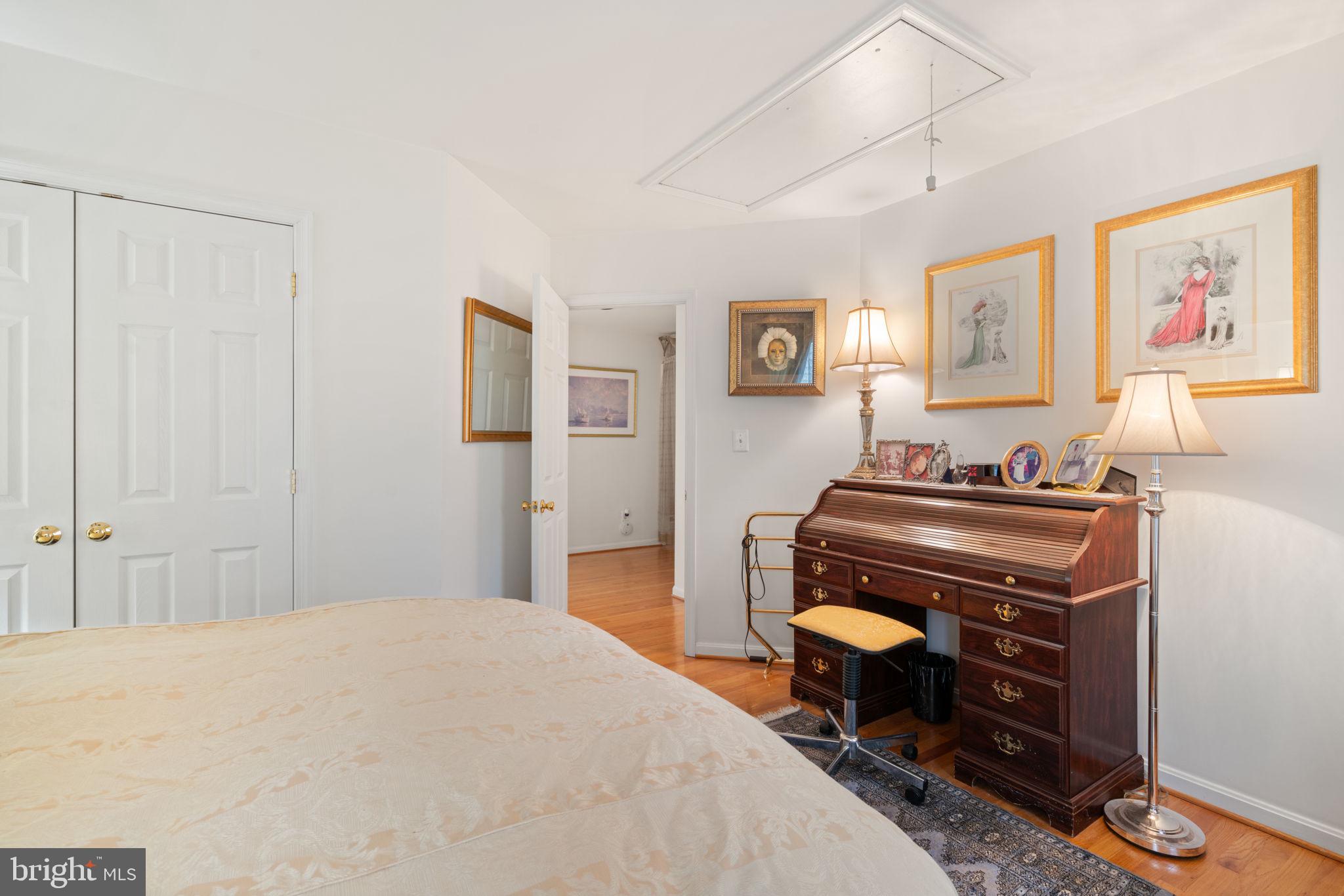 FOX MEADOW - Residential