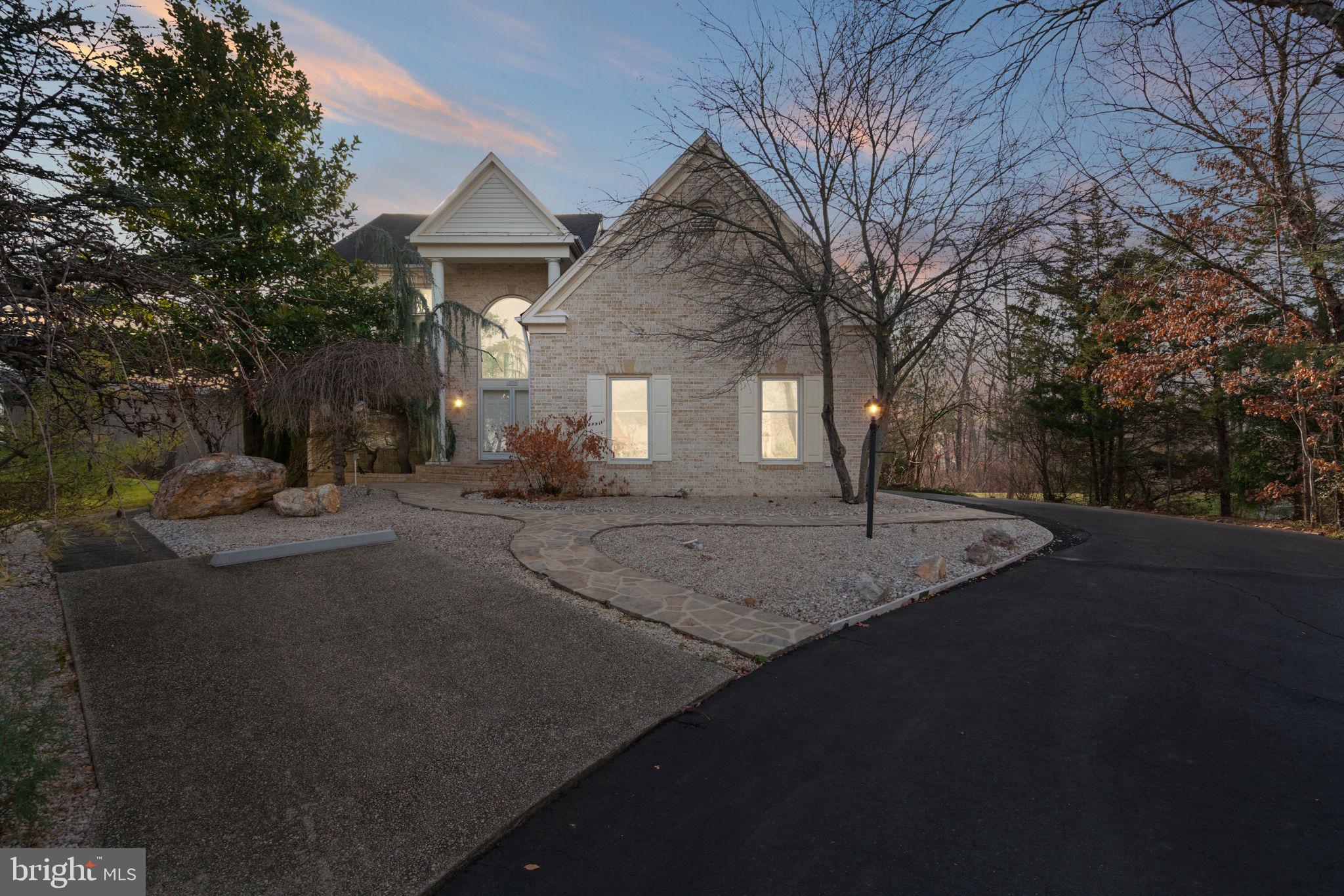 FOX MEADOW - Residential