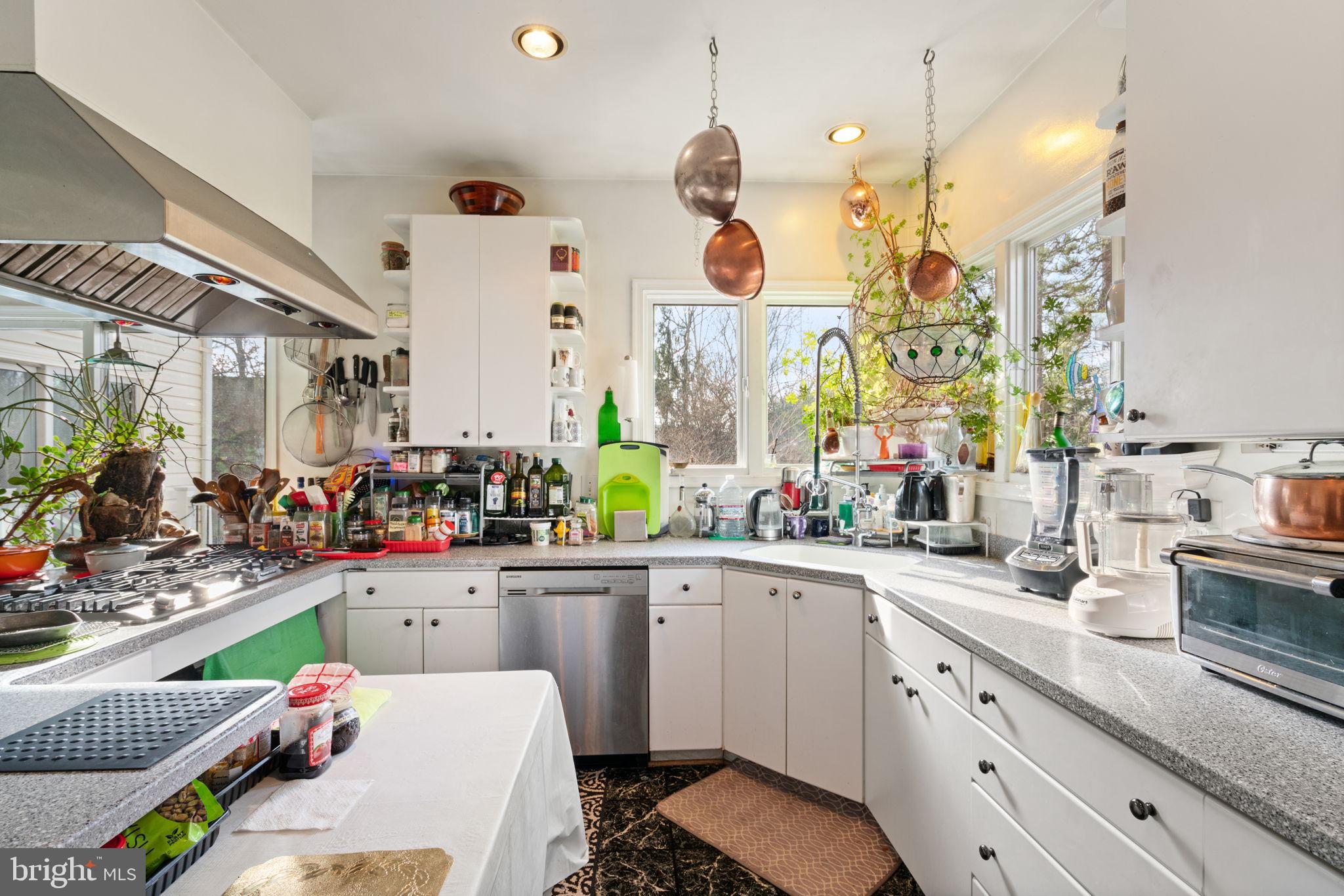 FOX MEADOW - Residential