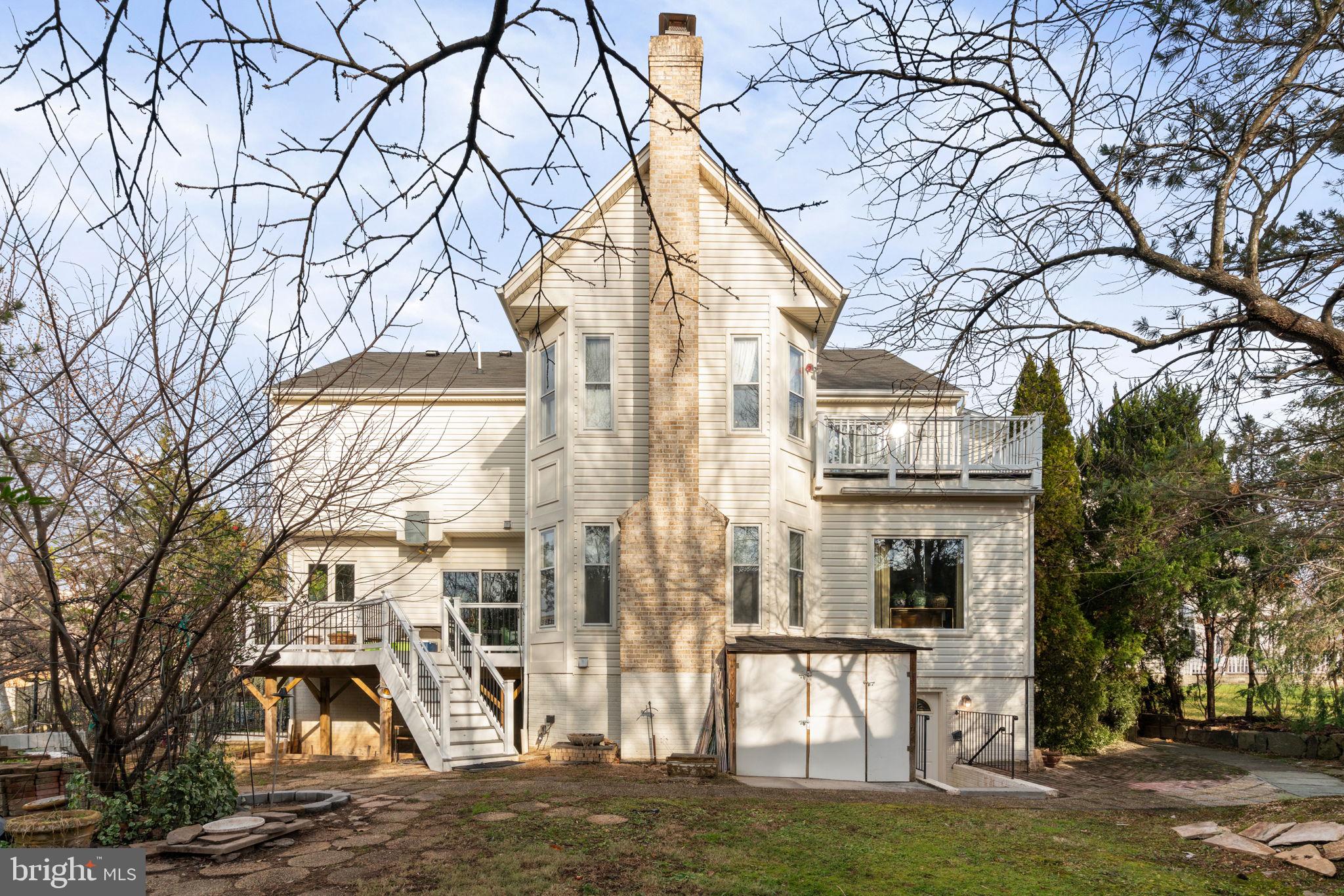 FOX MEADOW - Residential