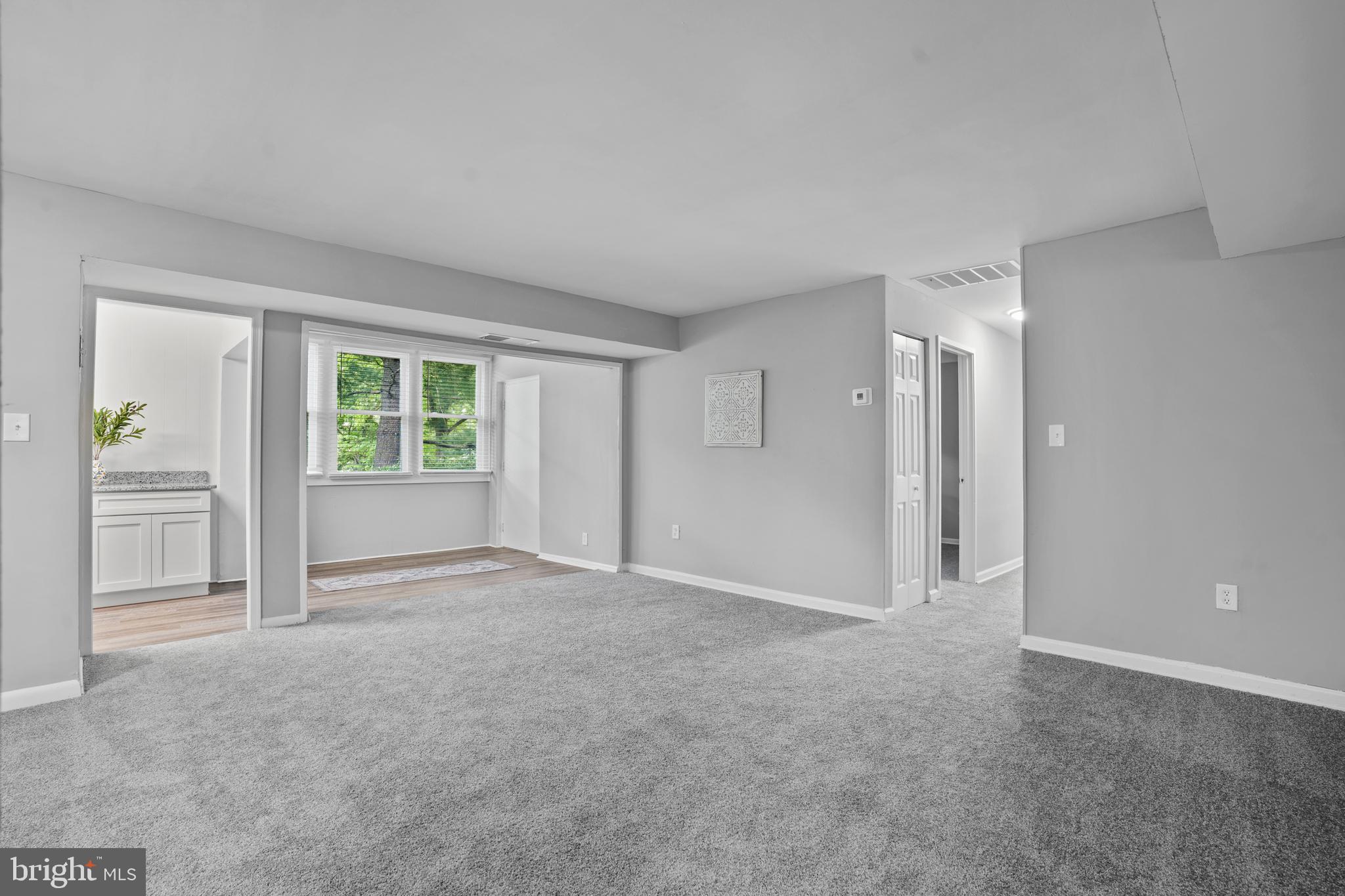 SHADOW OAKS - Residential