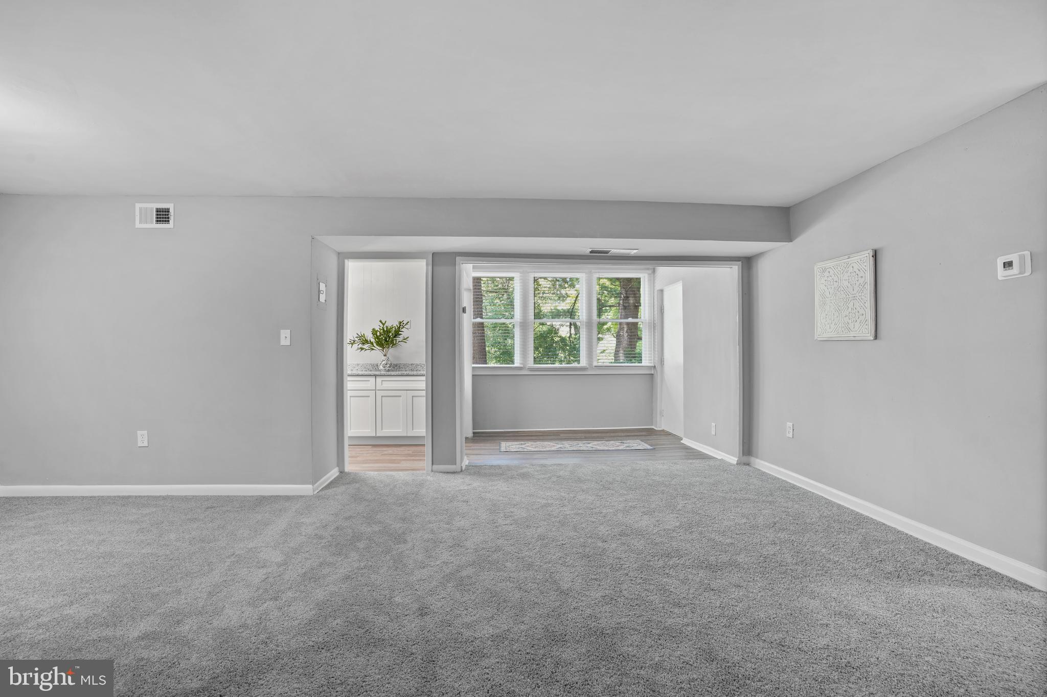 SHADOW OAKS - Residential