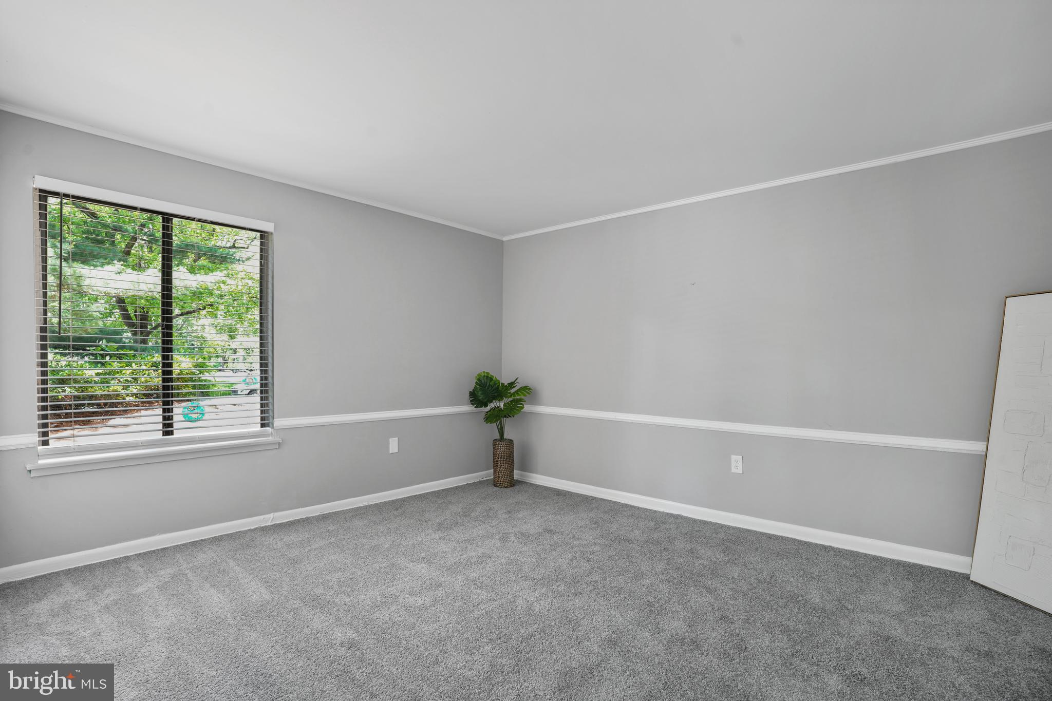 SHADOW OAKS - Residential