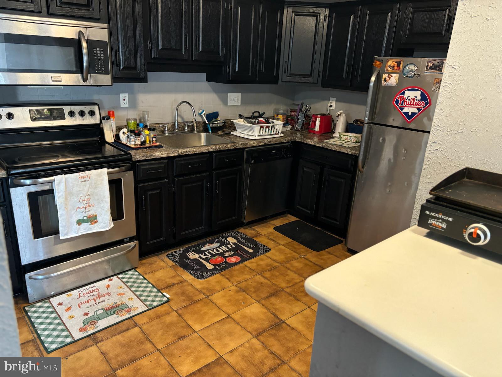 WOODRIDGE EAST - Residential