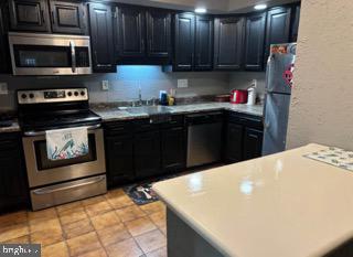 WOODRIDGE EAST - Residential