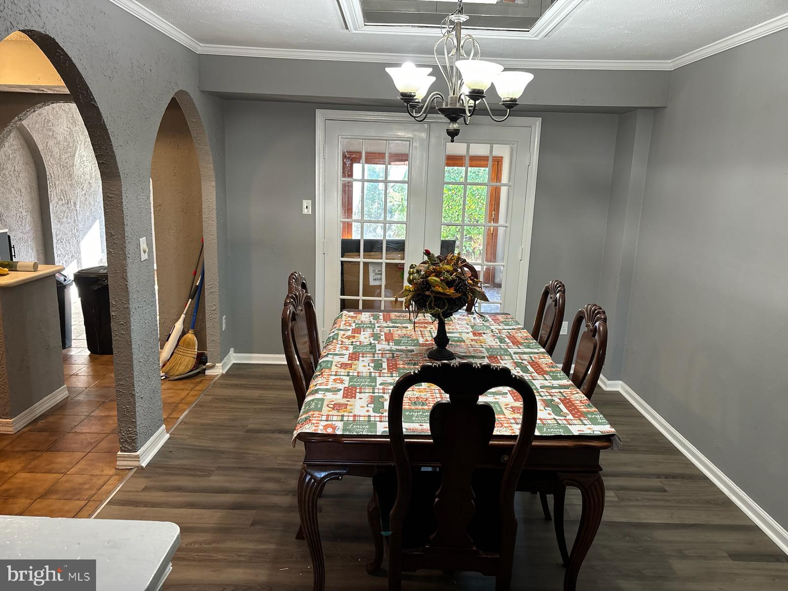WOODRIDGE EAST - Residential