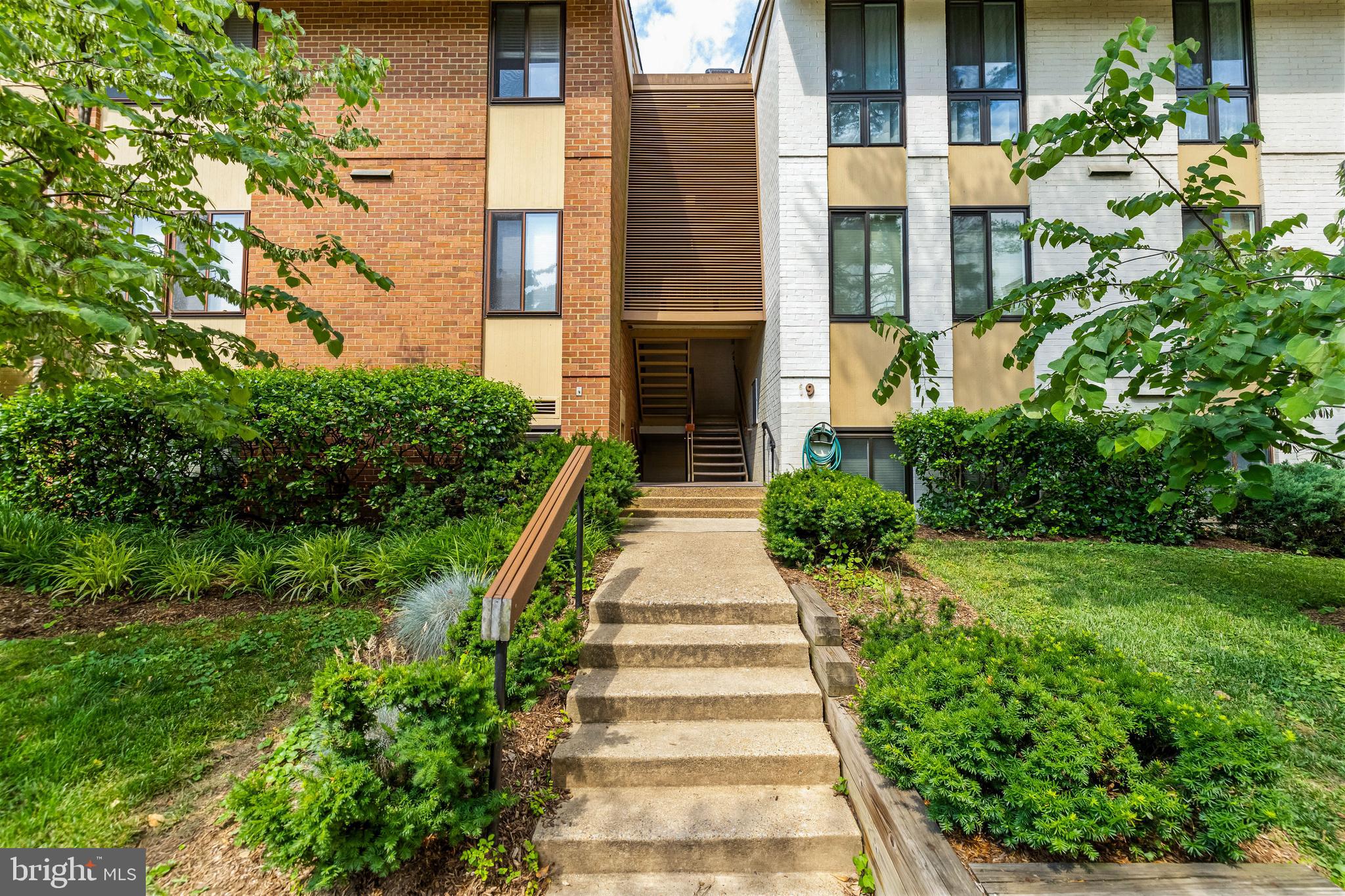 CROSS KEYS - Residential