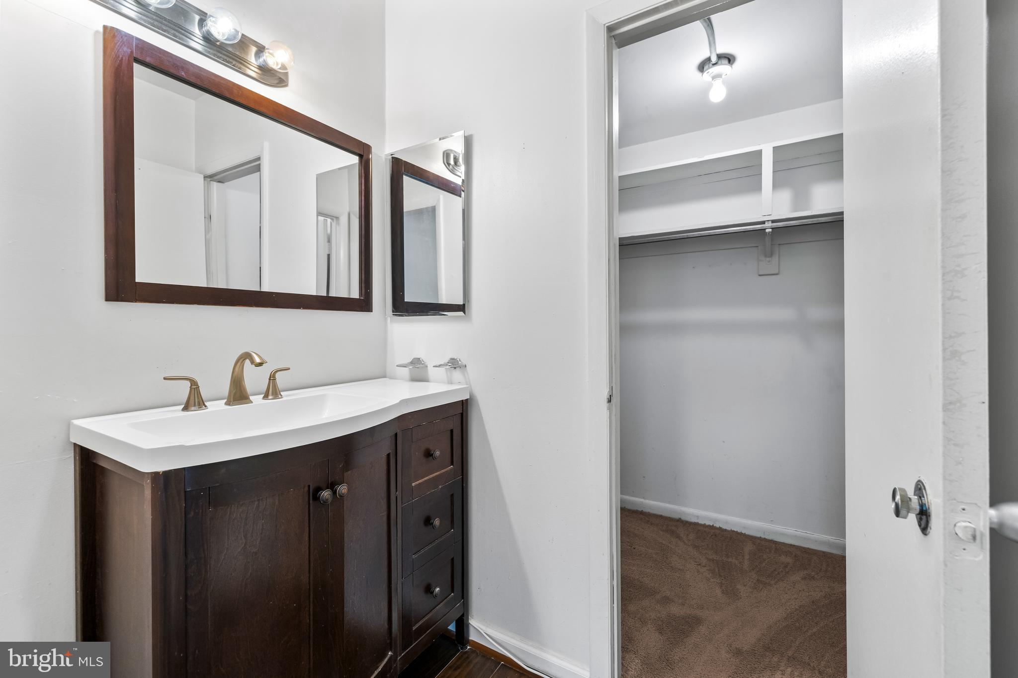 CROSS KEYS - Residential