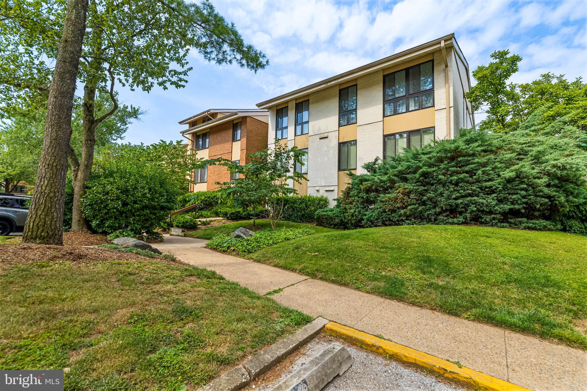 CROSS KEYS - Residential