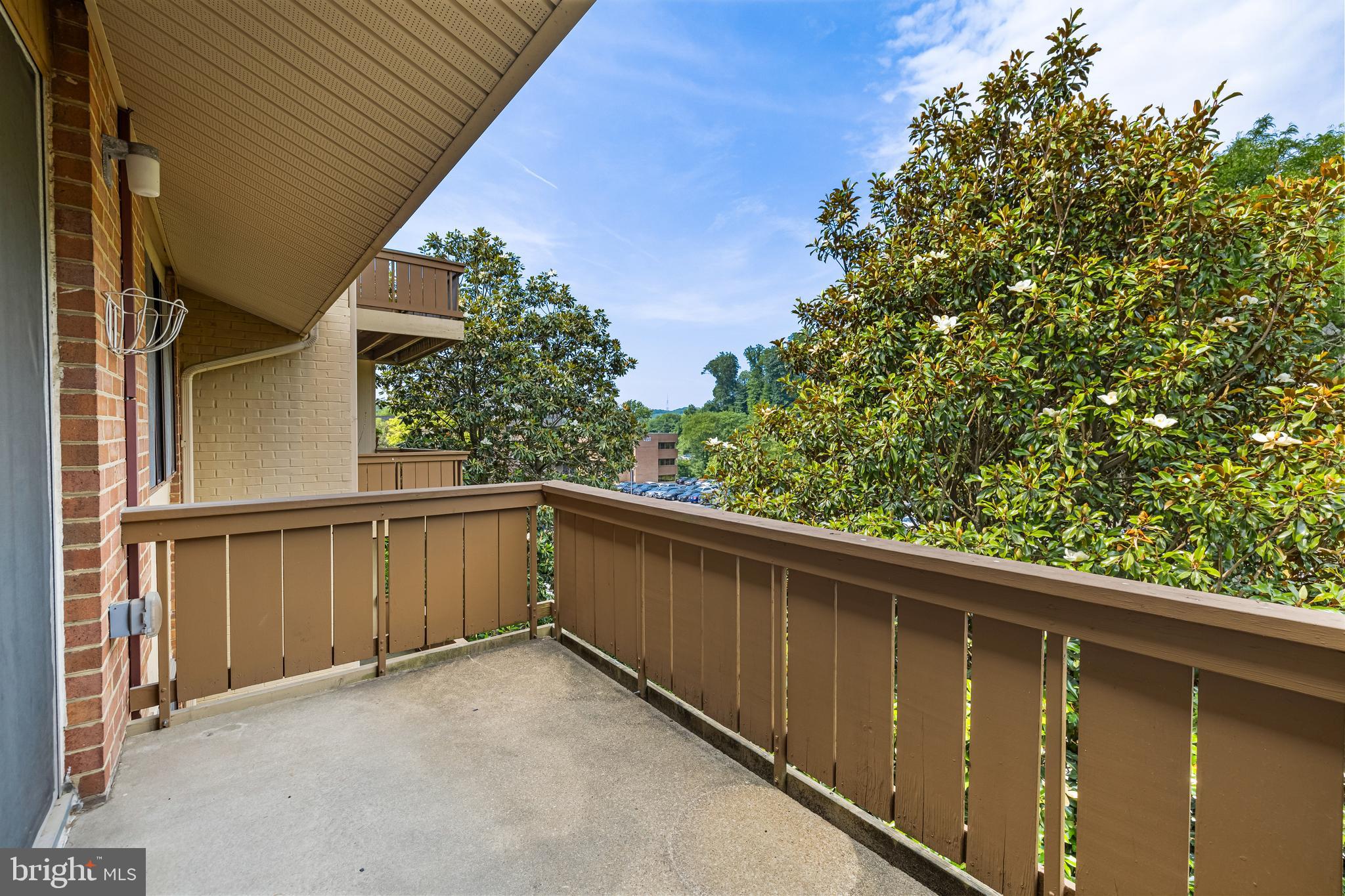 CROSS KEYS - Residential
