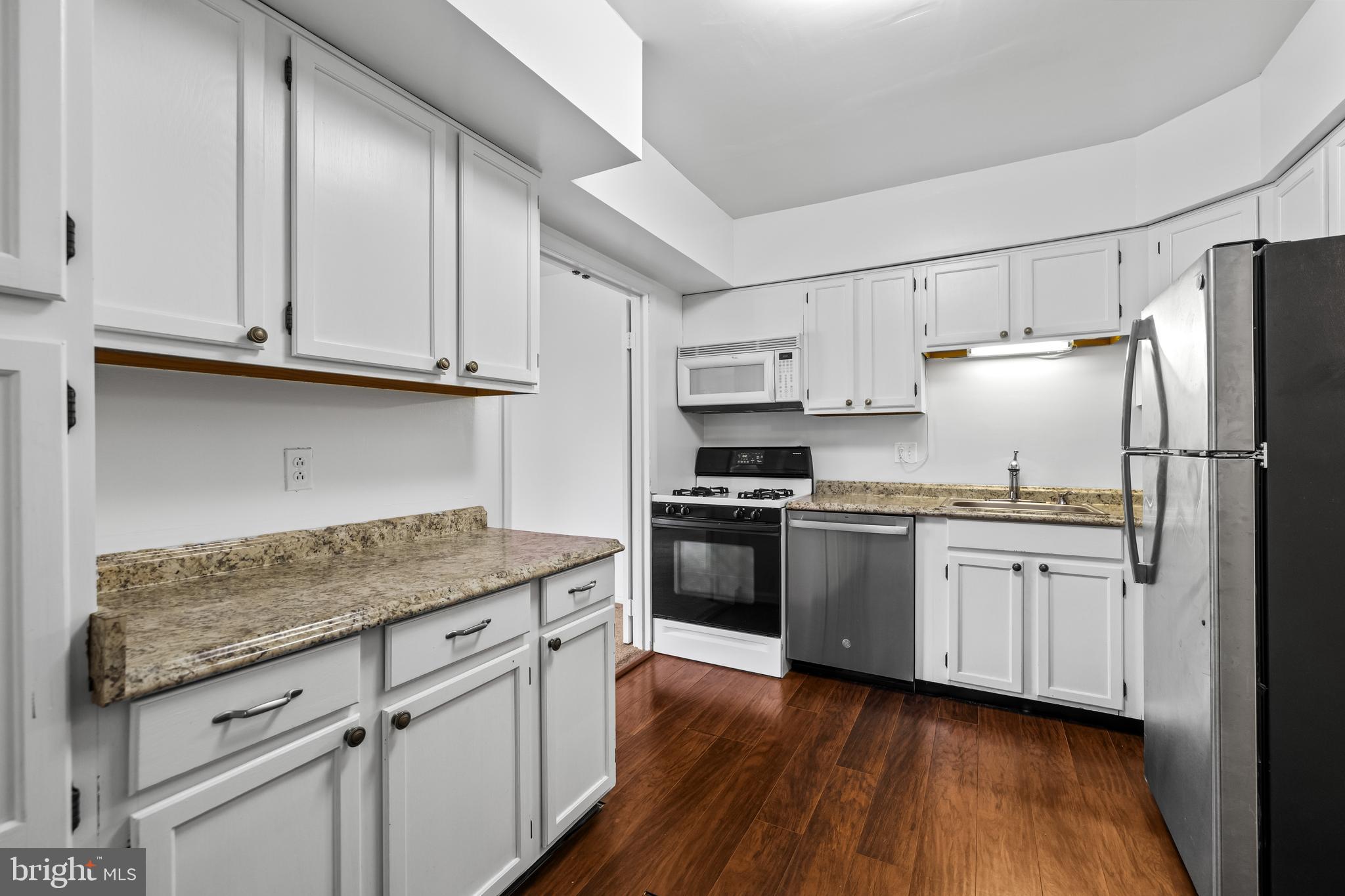 CROSS KEYS - Residential