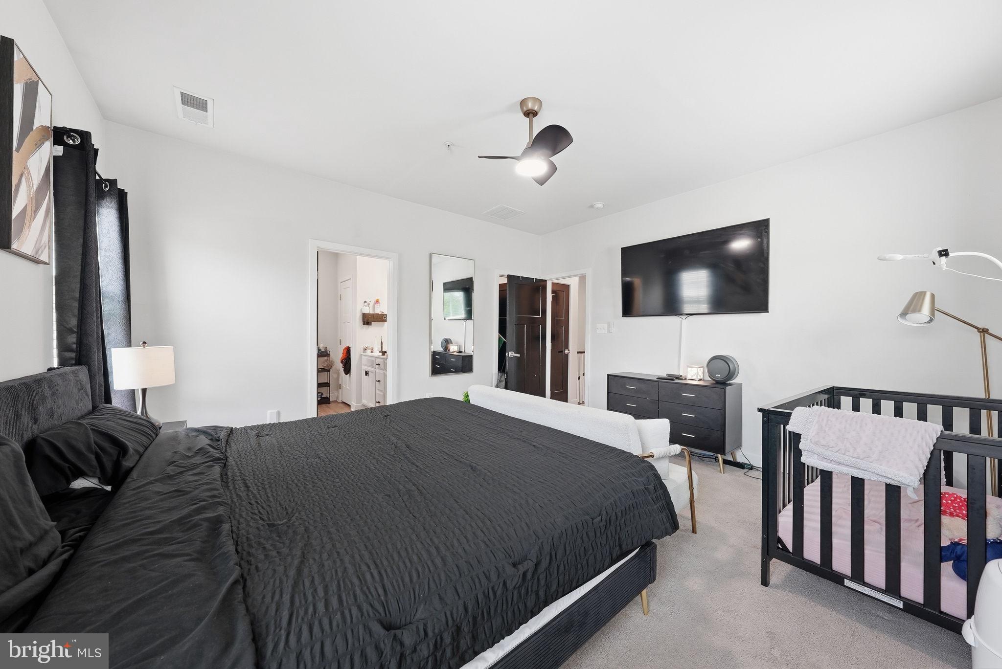 WESTCHESTER SQUARE - Residential