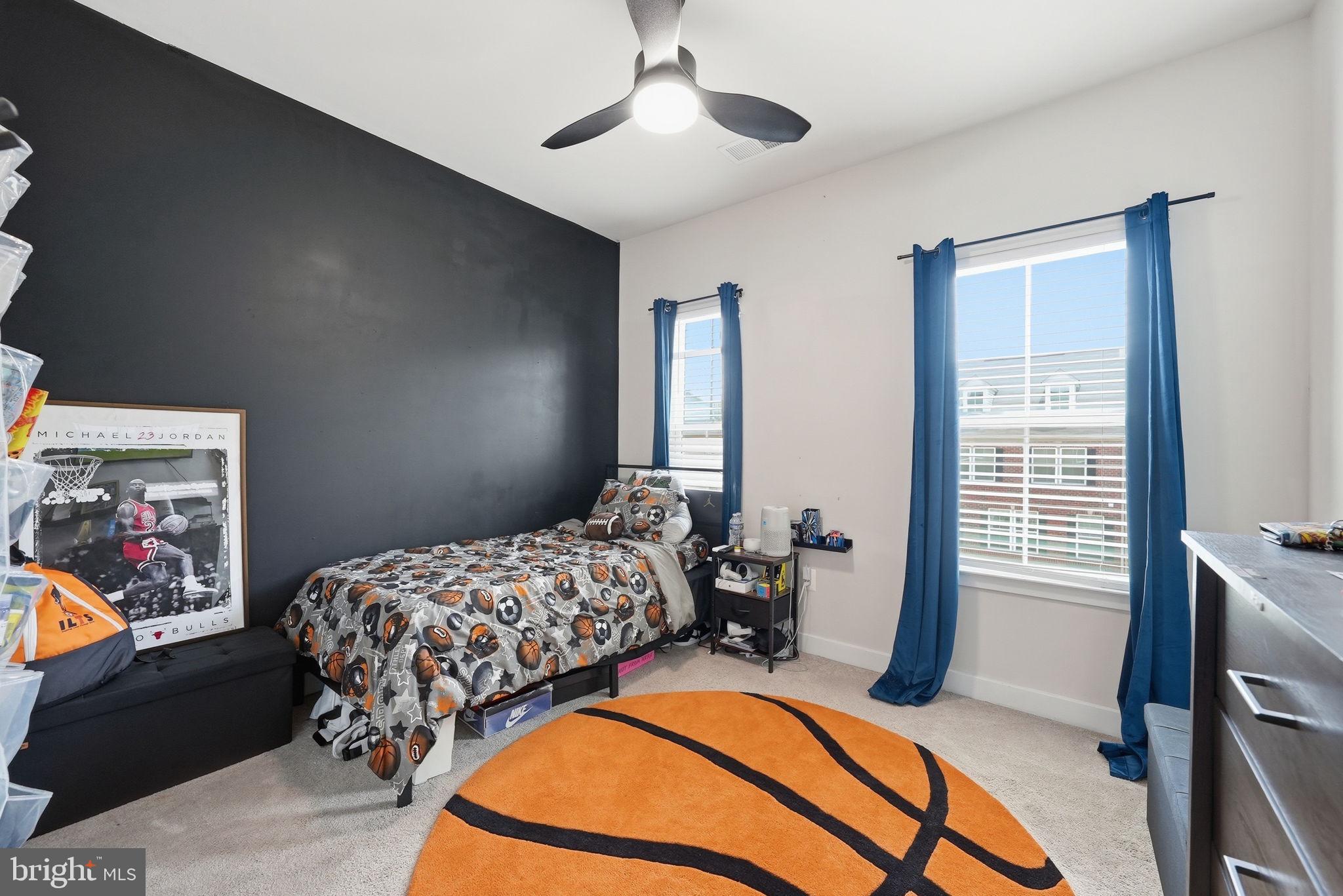 WESTCHESTER SQUARE - Residential