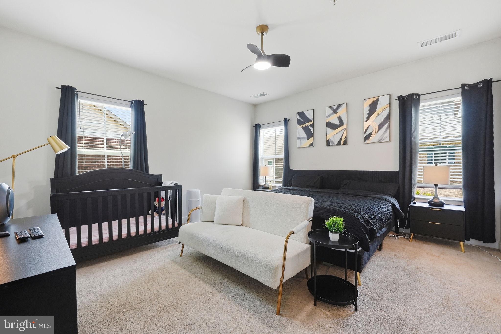 WESTCHESTER SQUARE - Residential