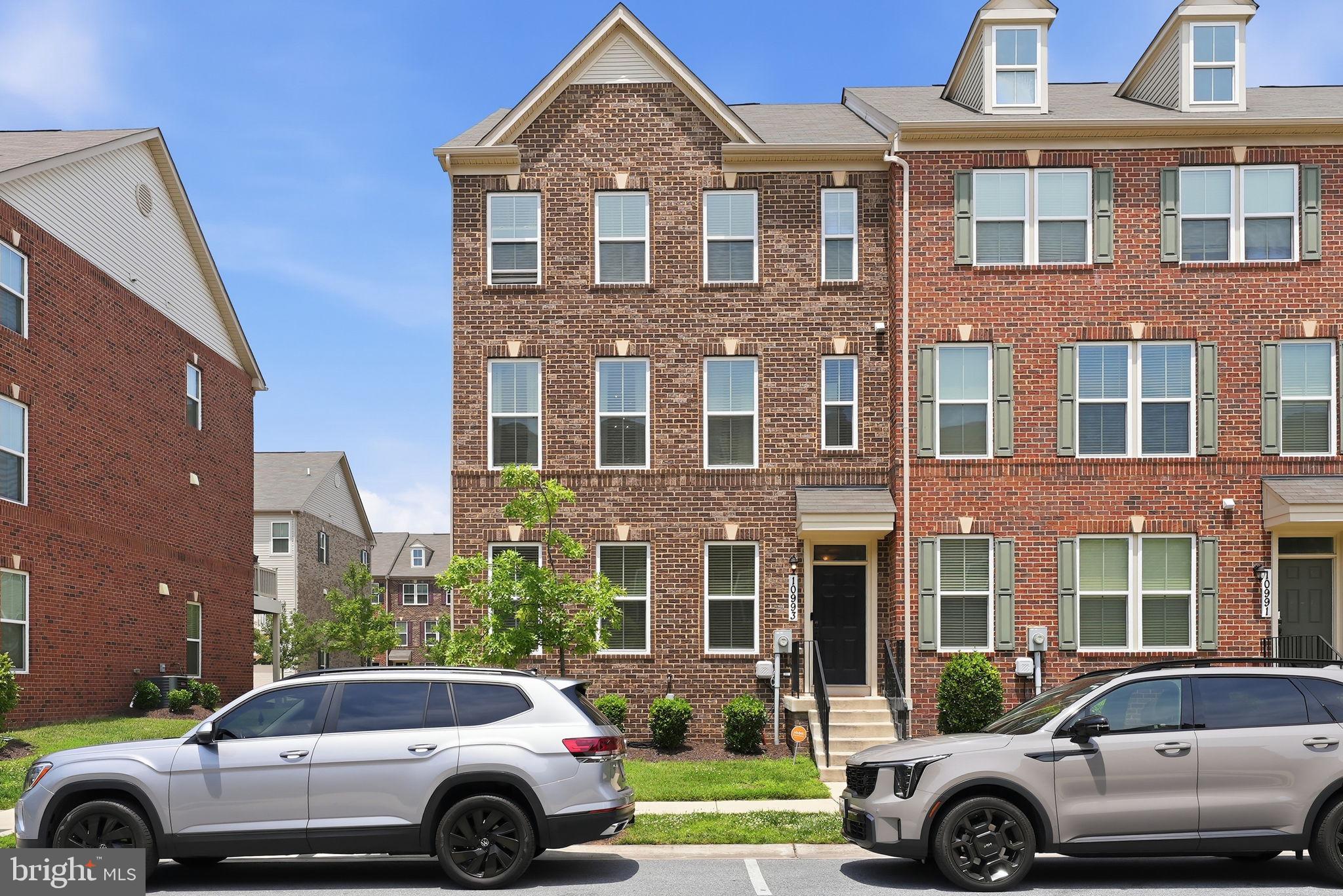WESTCHESTER SQUARE - Residential