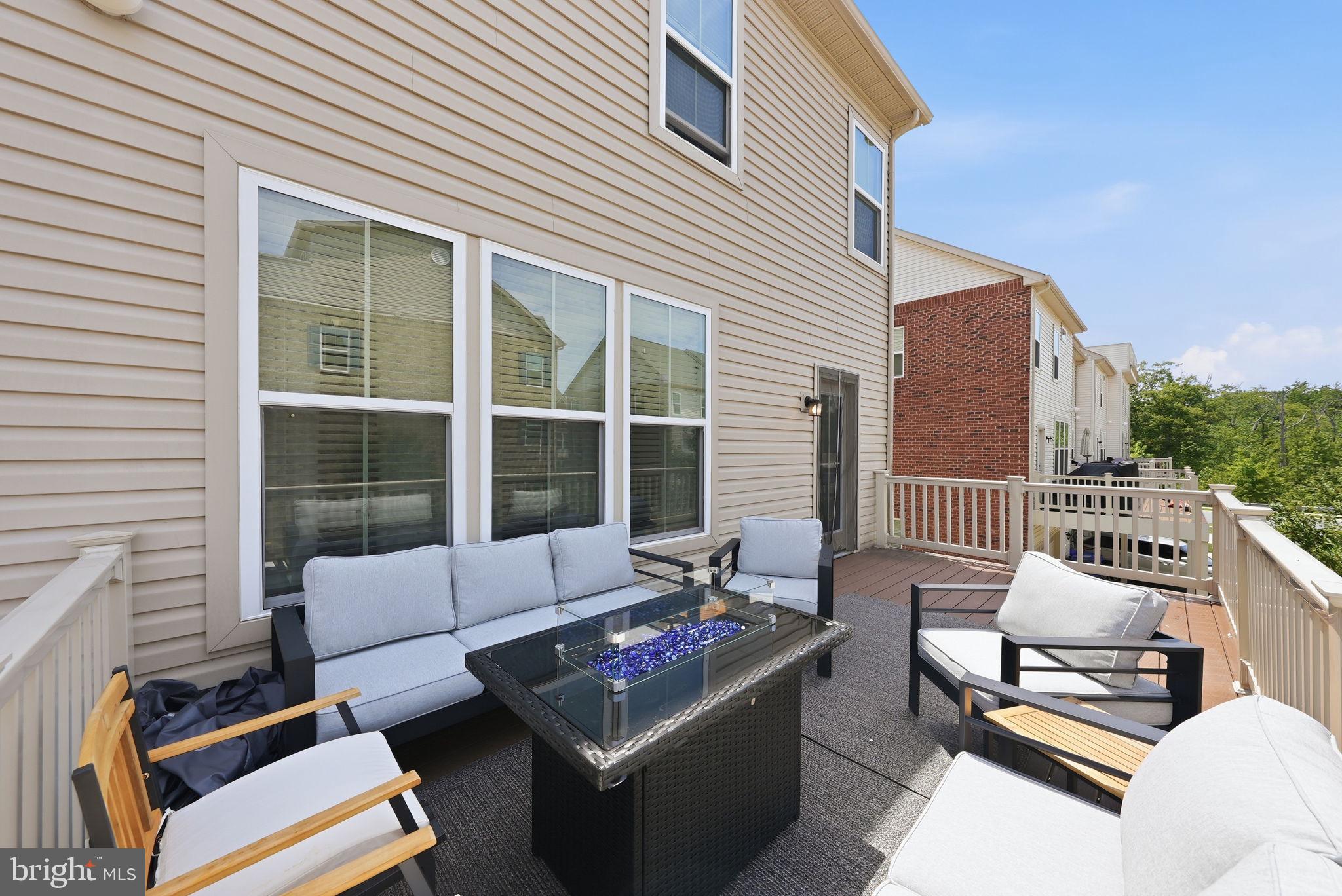 WESTCHESTER SQUARE - Residential