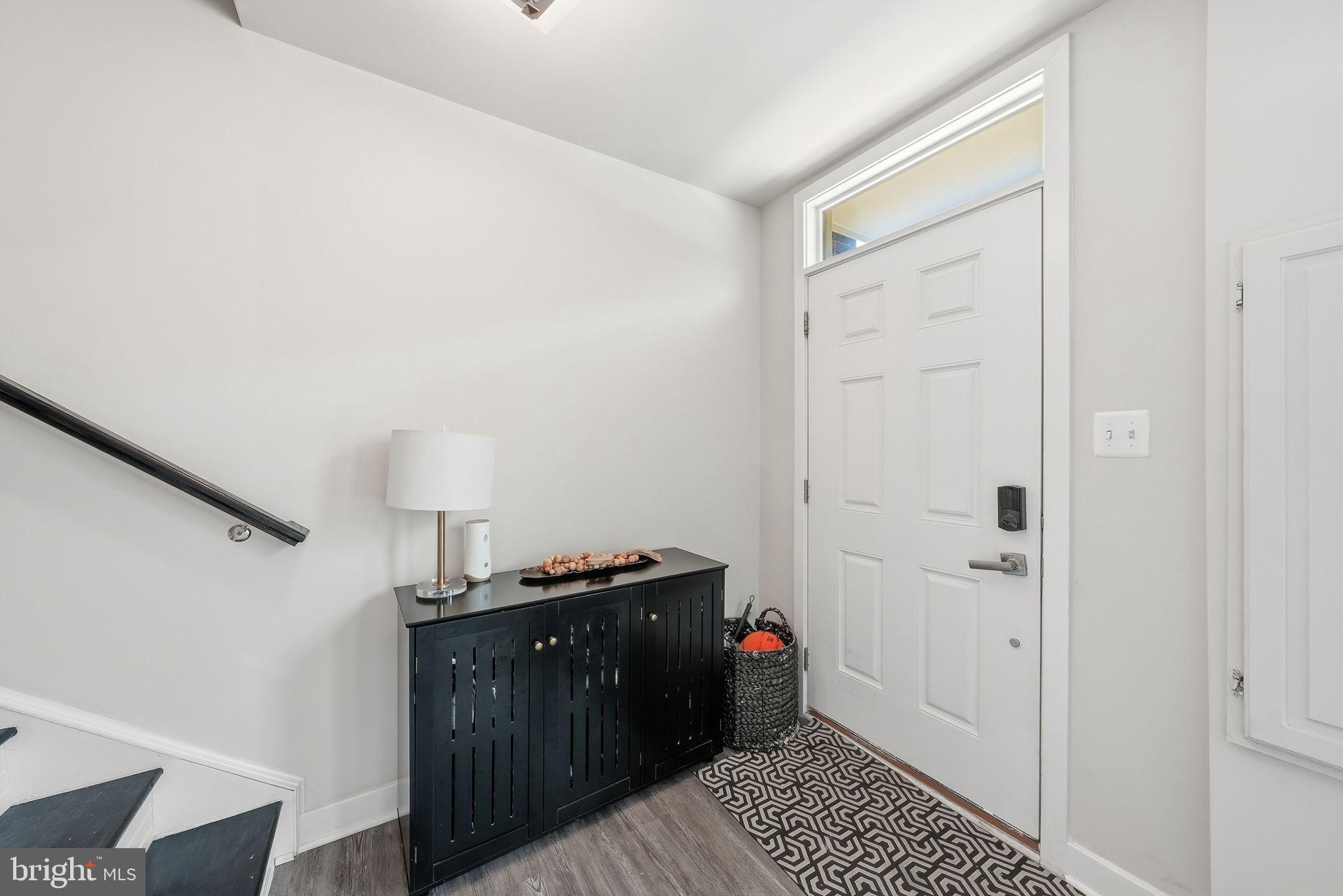 WESTCHESTER SQUARE - Residential