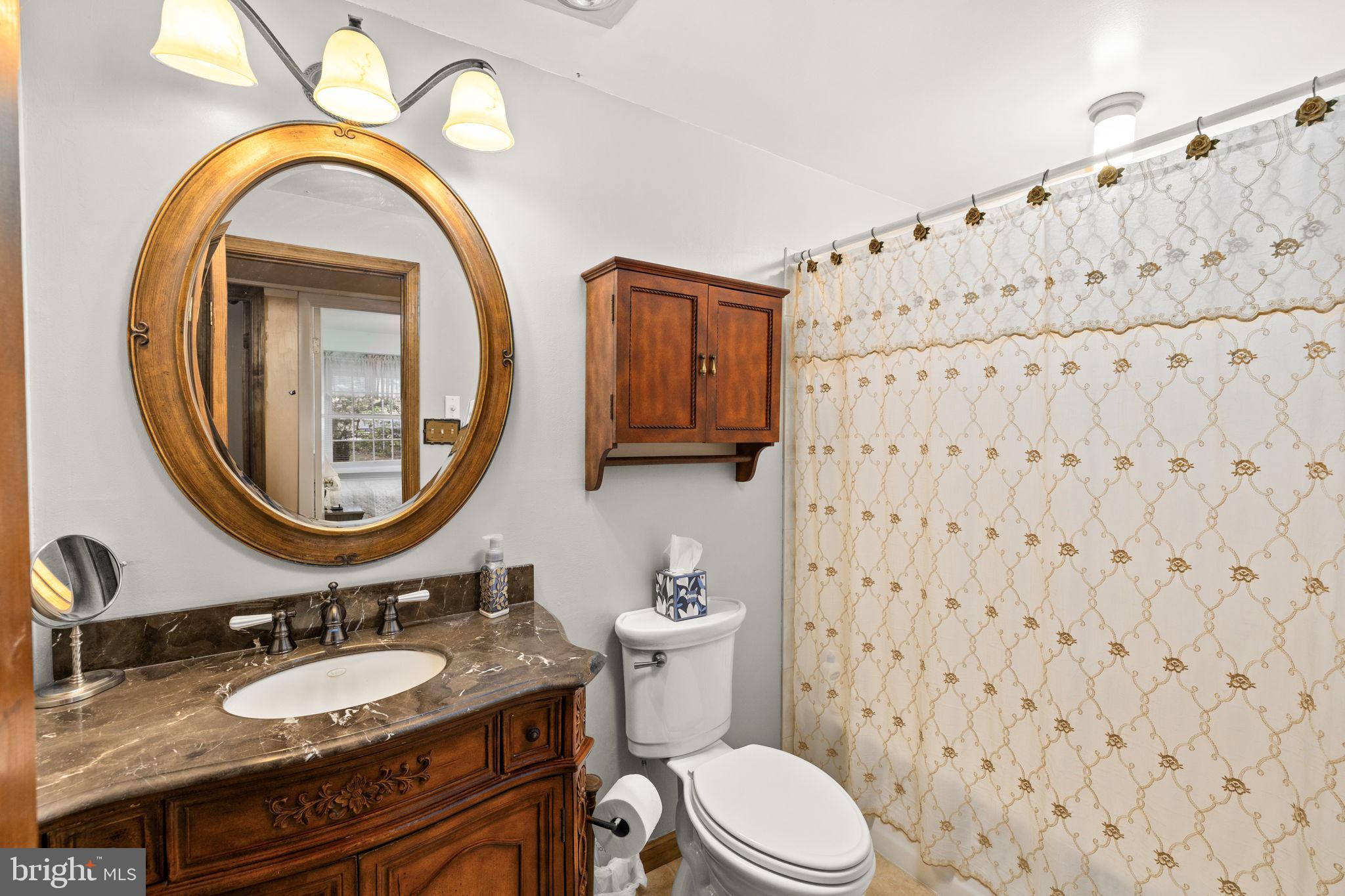 BREEZEWOOD - Residential