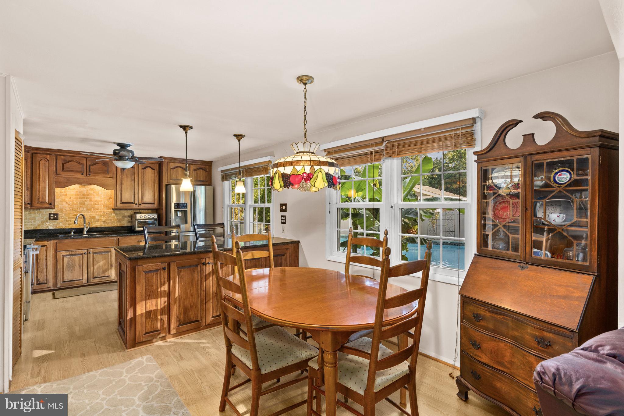 BREEZEWOOD - Residential