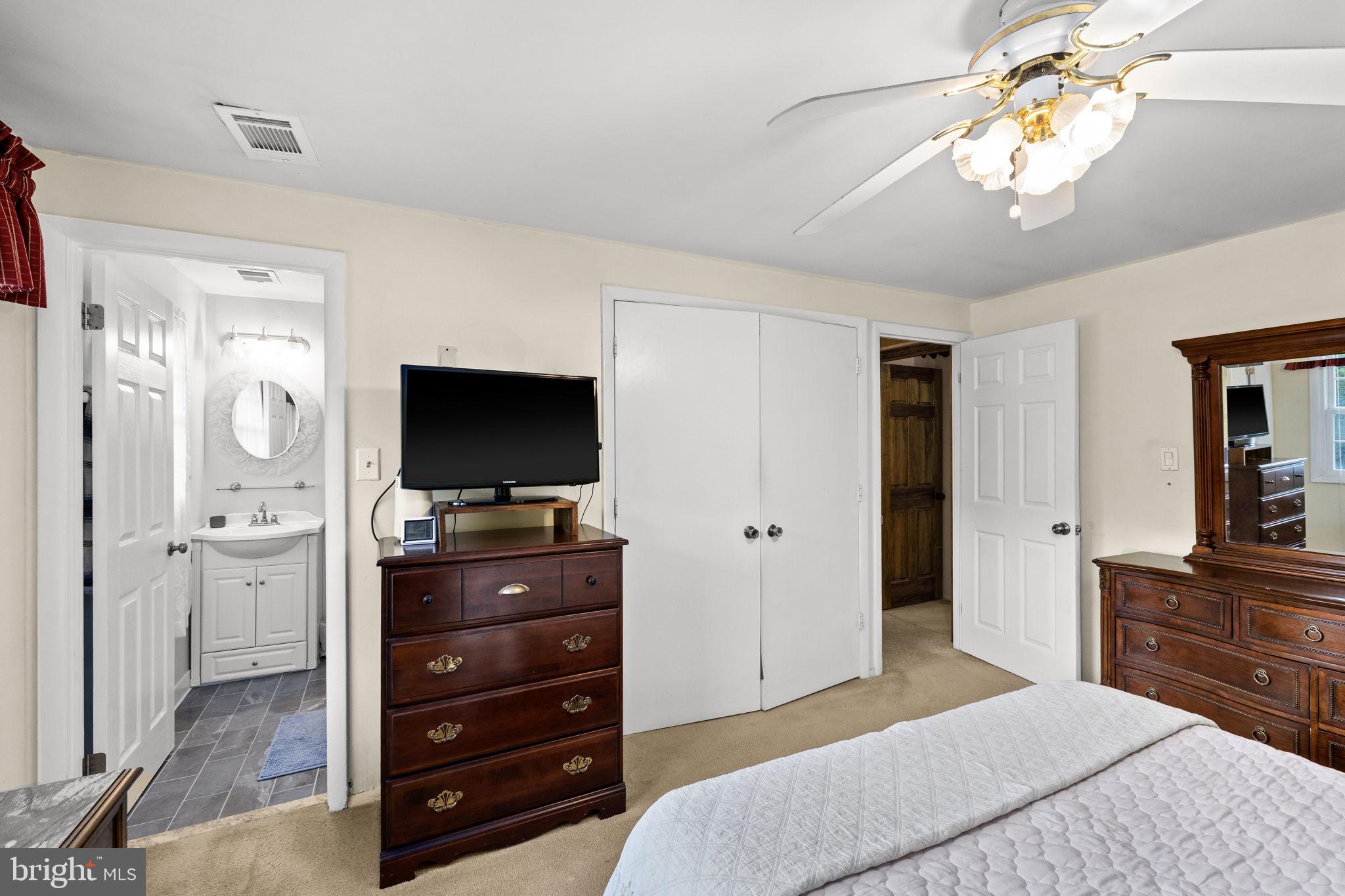BREEZEWOOD - Residential