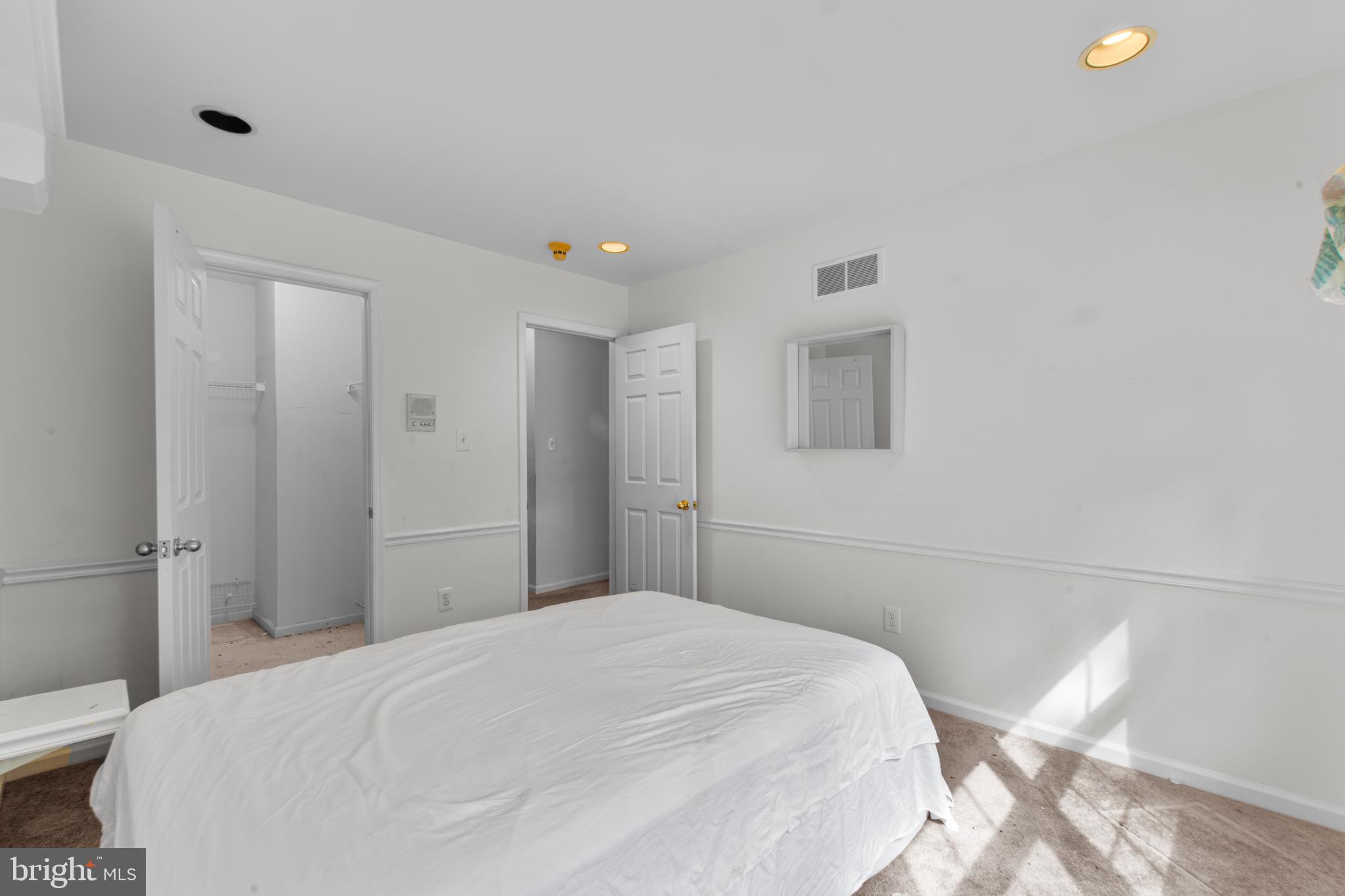 ANDORRA WOODS - Residential