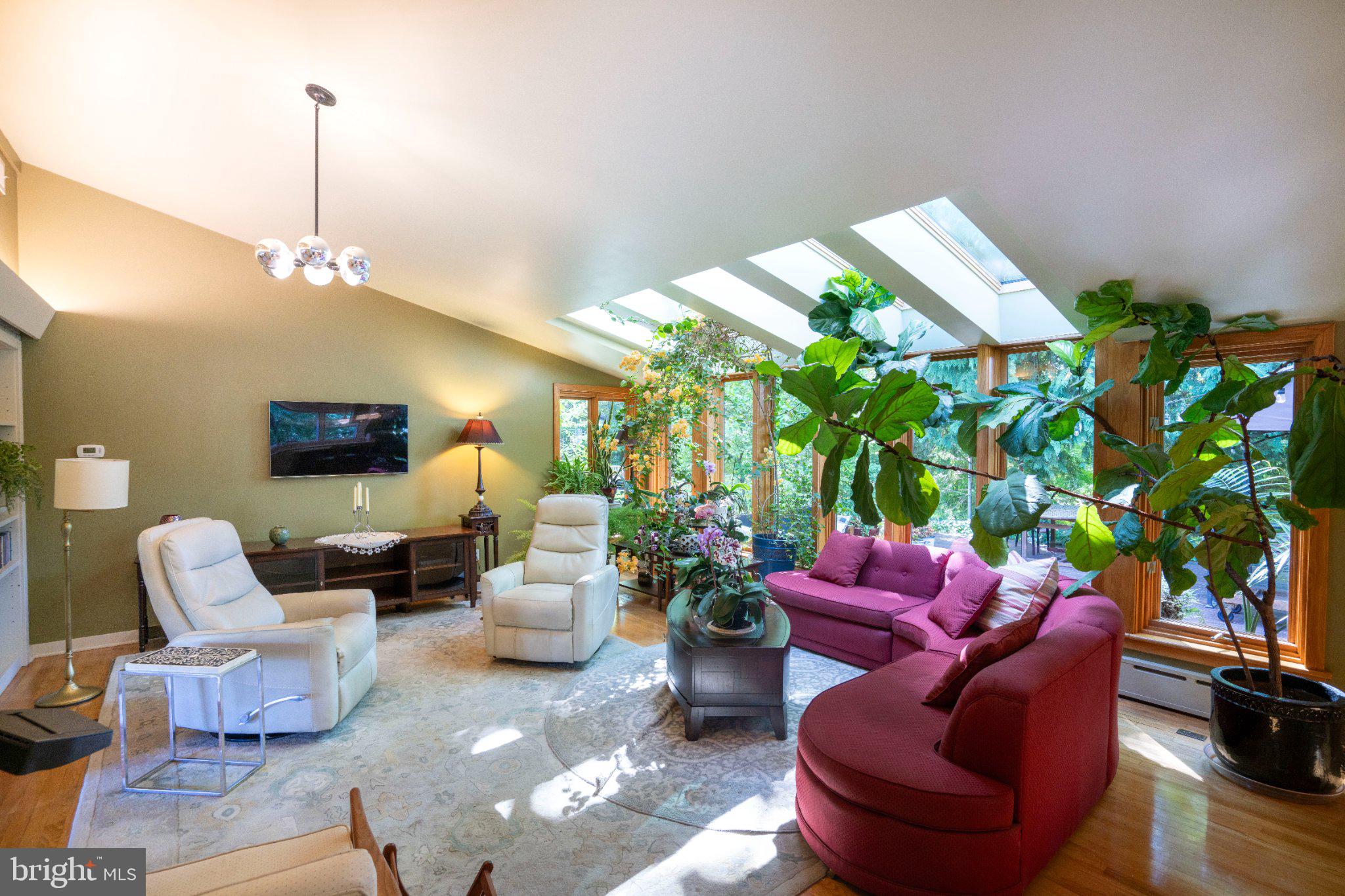 WHITE OAKS - Residential