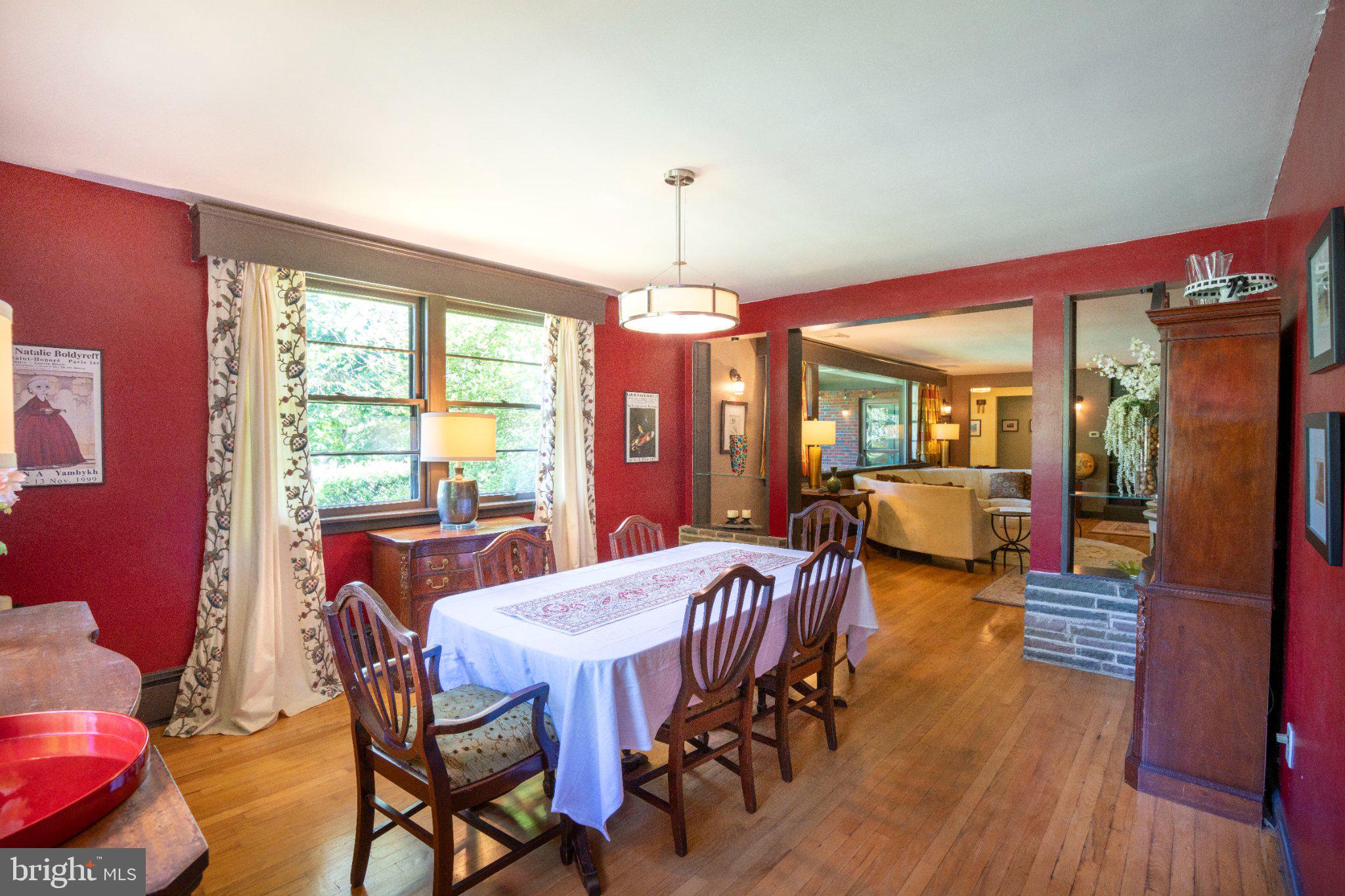 WHITE OAKS - Residential