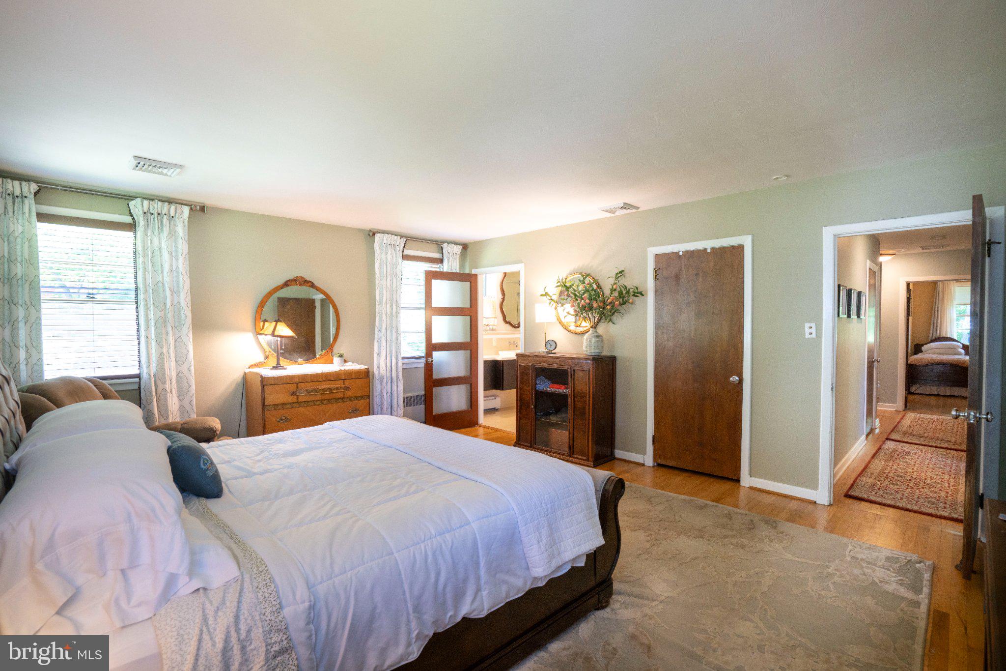 WHITE OAKS - Residential