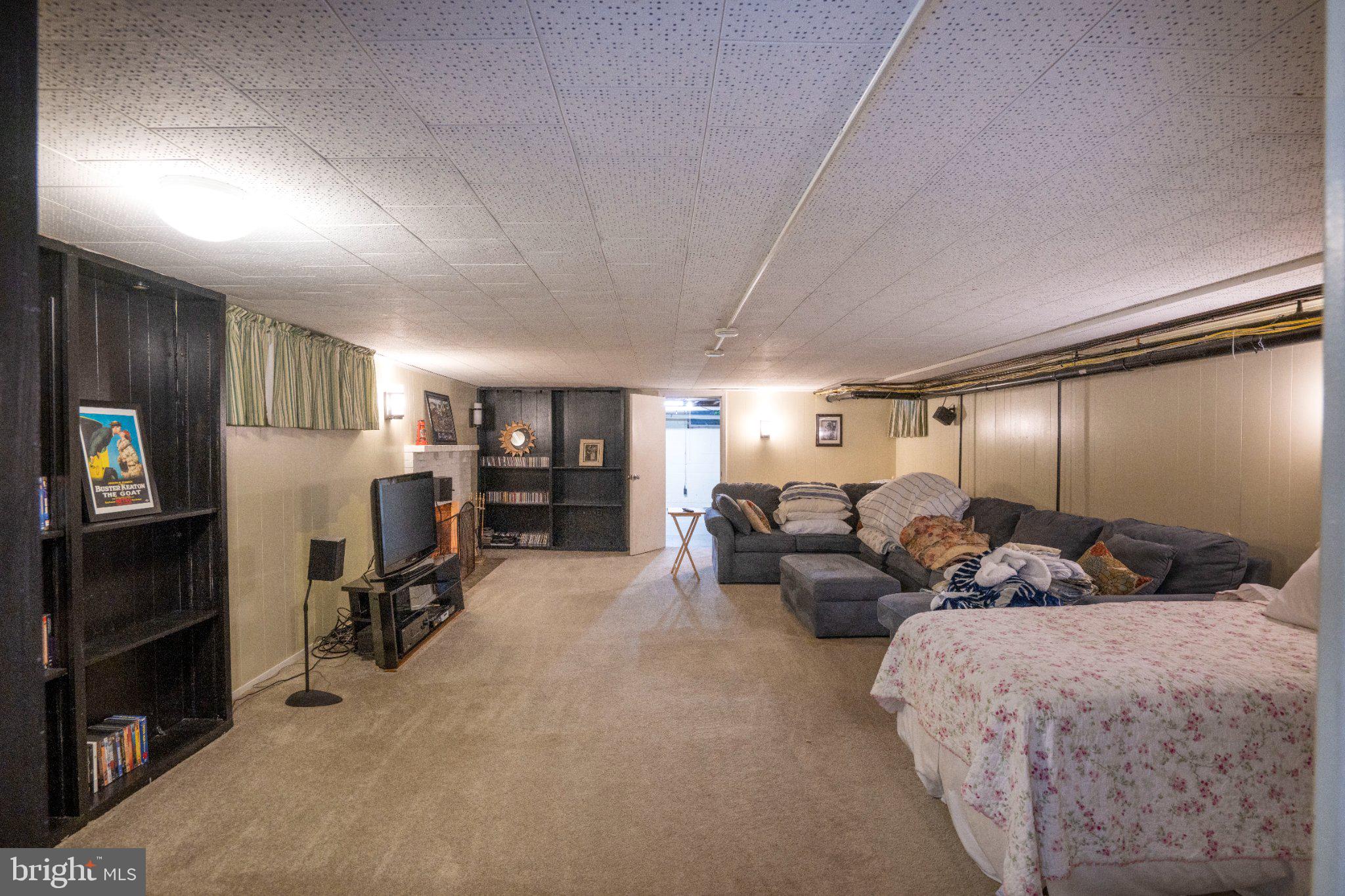 WHITE OAKS - Residential