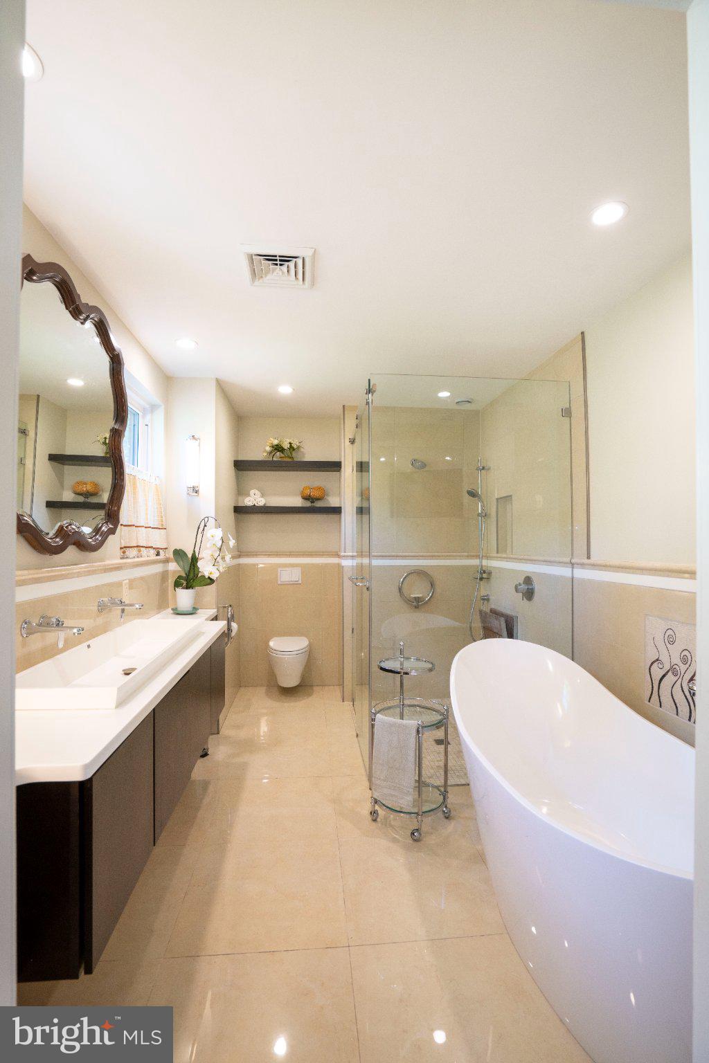 WHITE OAKS - Residential