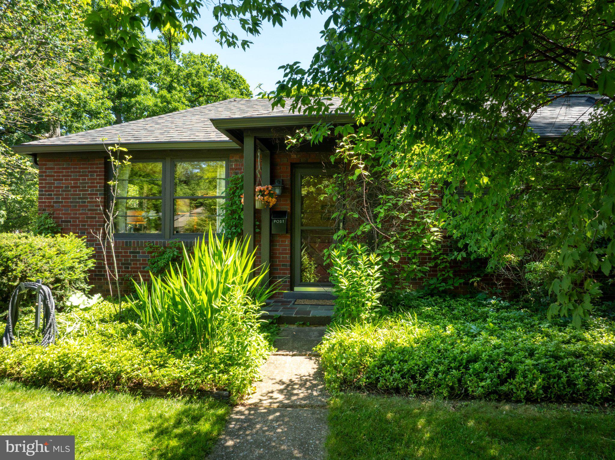 WHITE OAKS - Residential
