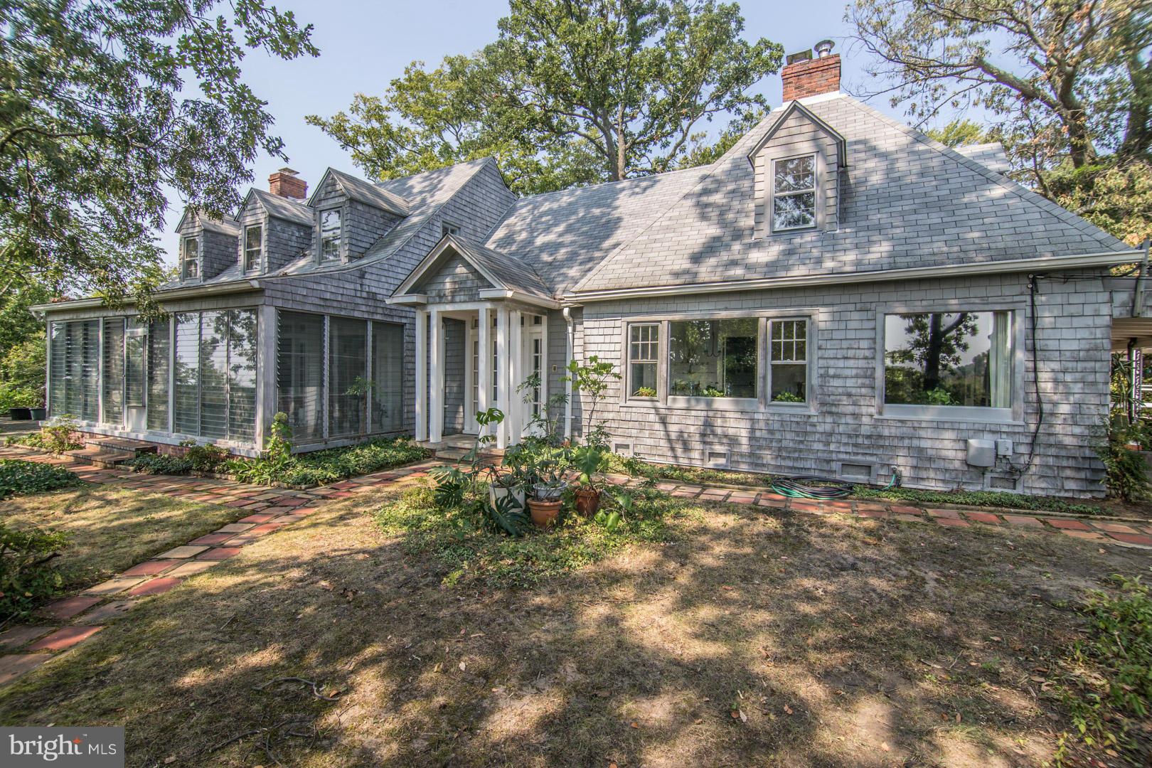 ANNAPOLIS ROADS - Residential