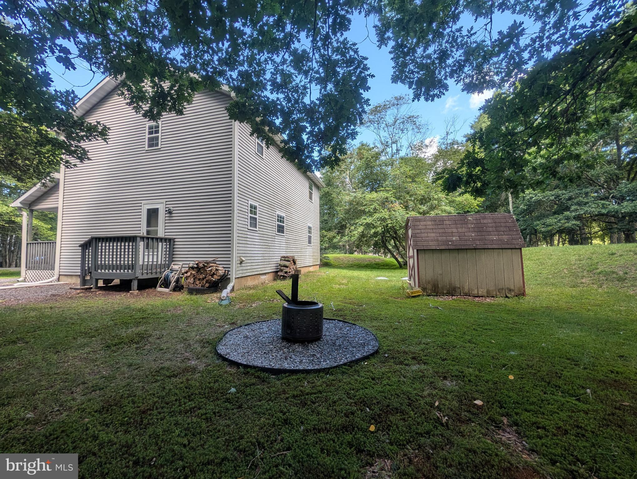 TOWAMENSING TRAILS - Residential