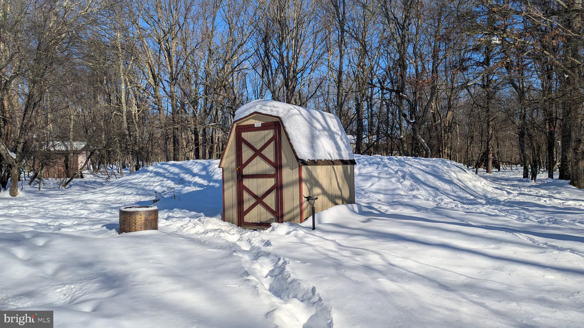 TOWAMENSING TRAILS - Residential