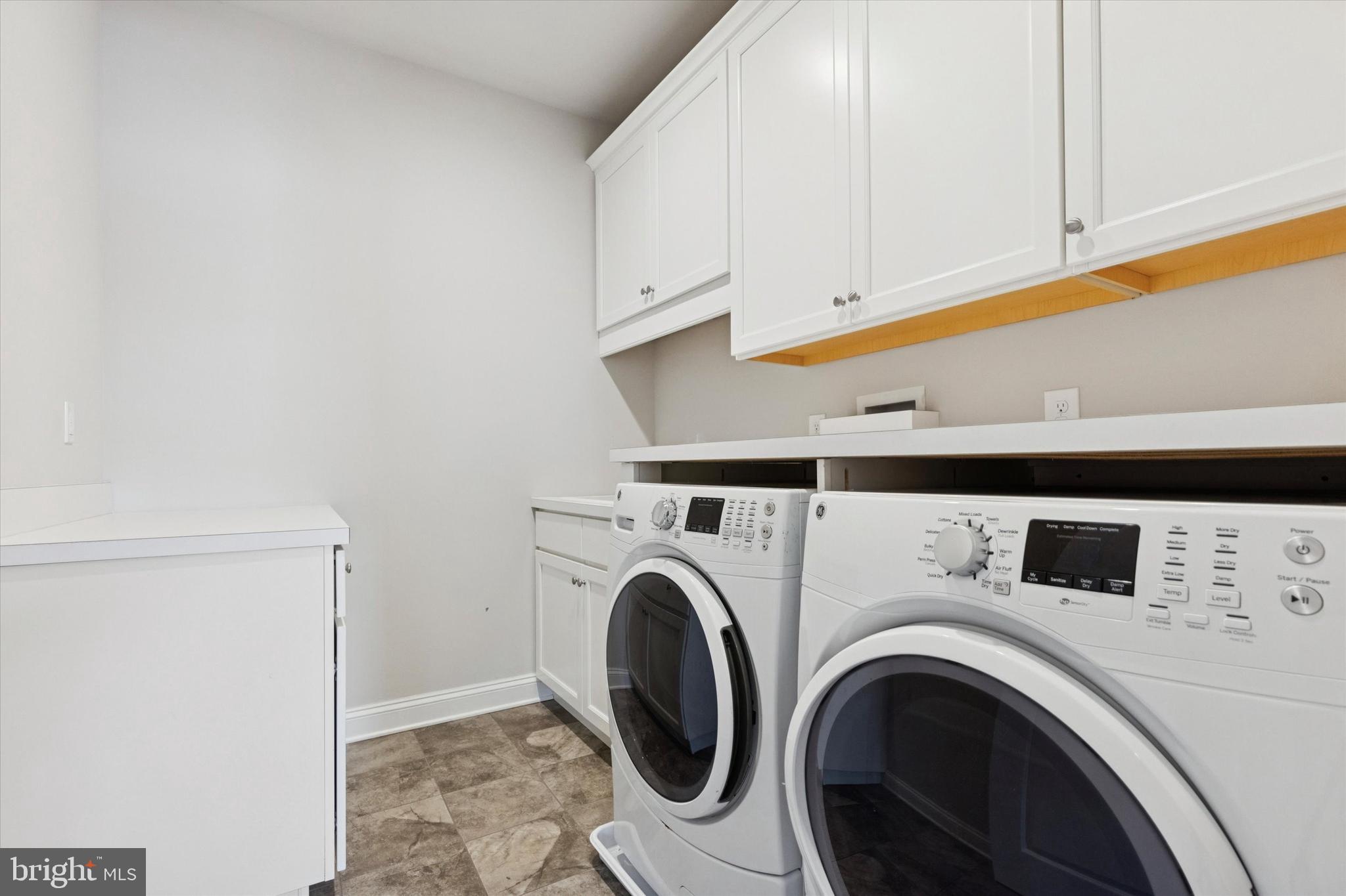 RESERVE AT CREEKSIDE - Residential