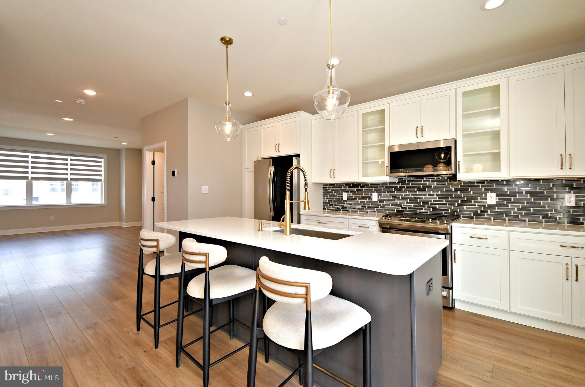 RESERVE AT CHALFONT - Residential Lease