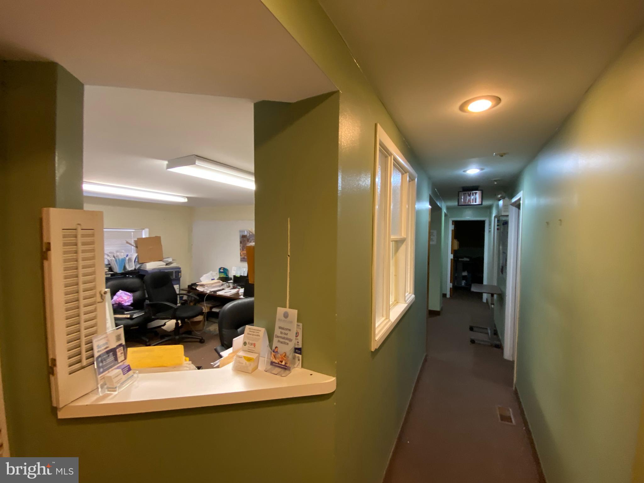 PHILADELPHIA (SOUTH) - Commercial Sale