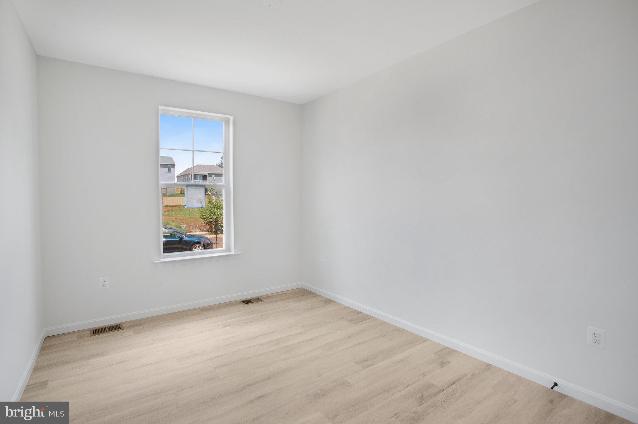 SEASONS AT ROUND MILL MEADOWS - Residential