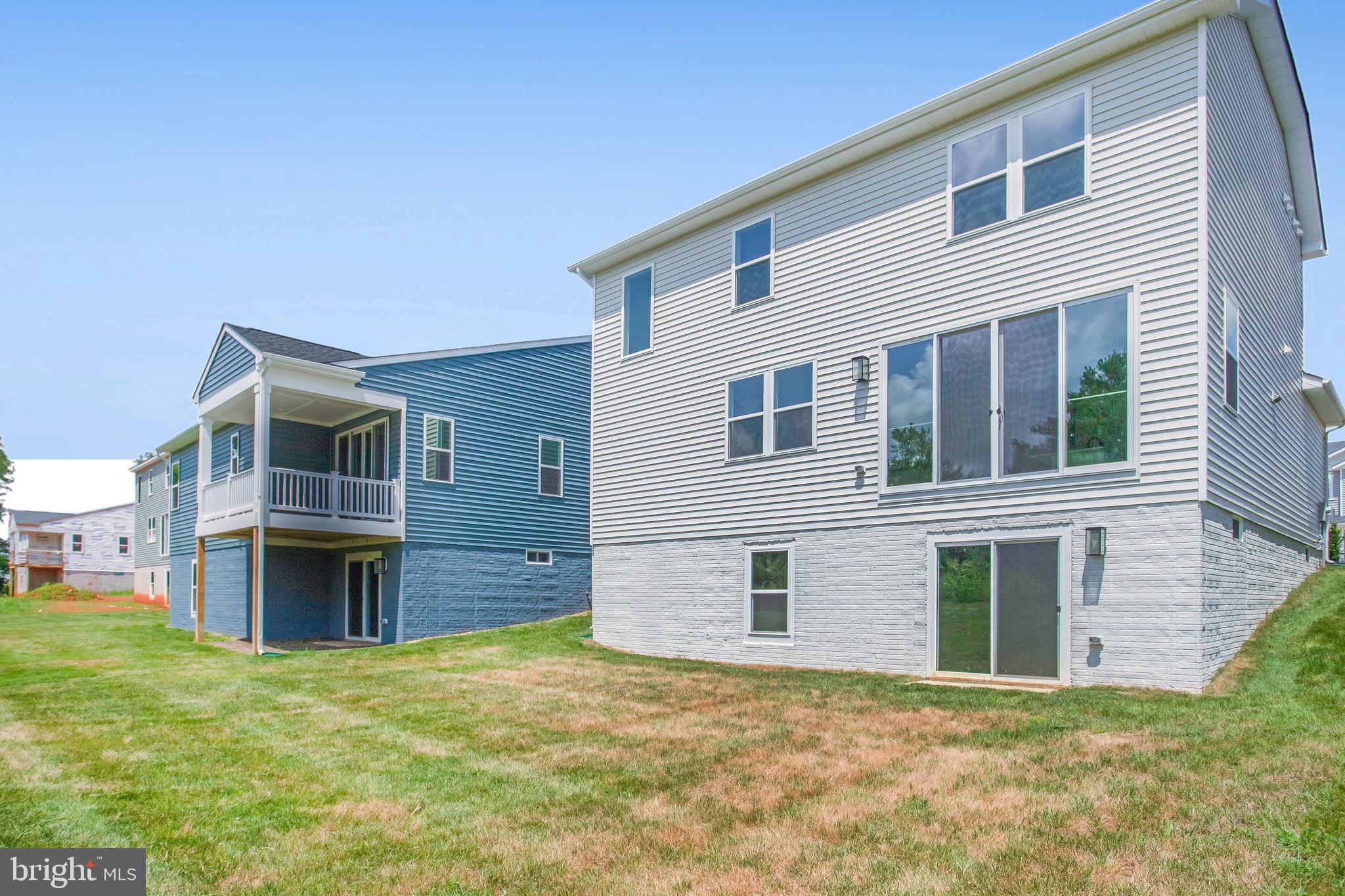SEASONS AT ROUND MILL MEADOWS - Residential