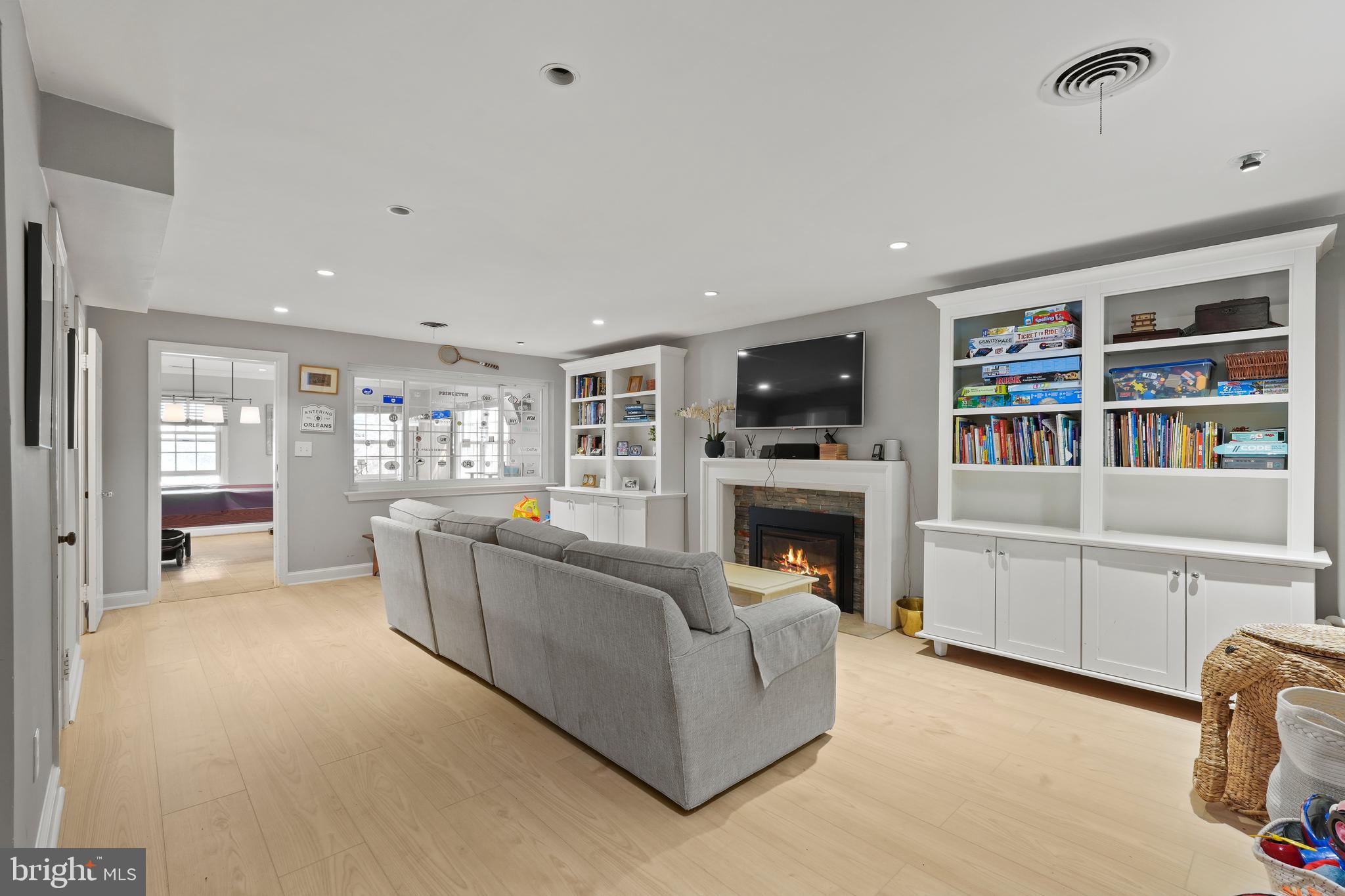 BEVERLY HILLS - Residential