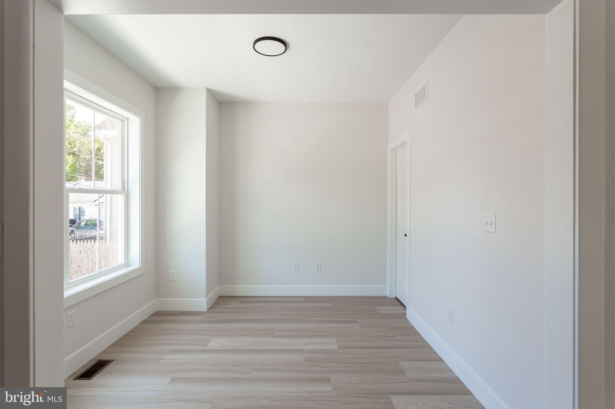 BUTTONWOOD - Residential