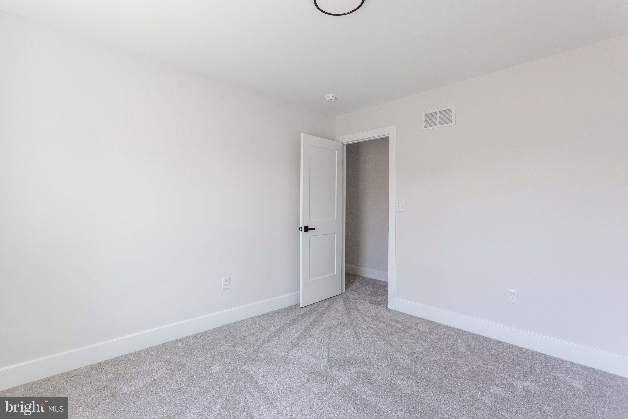 BUTTONWOOD - Residential