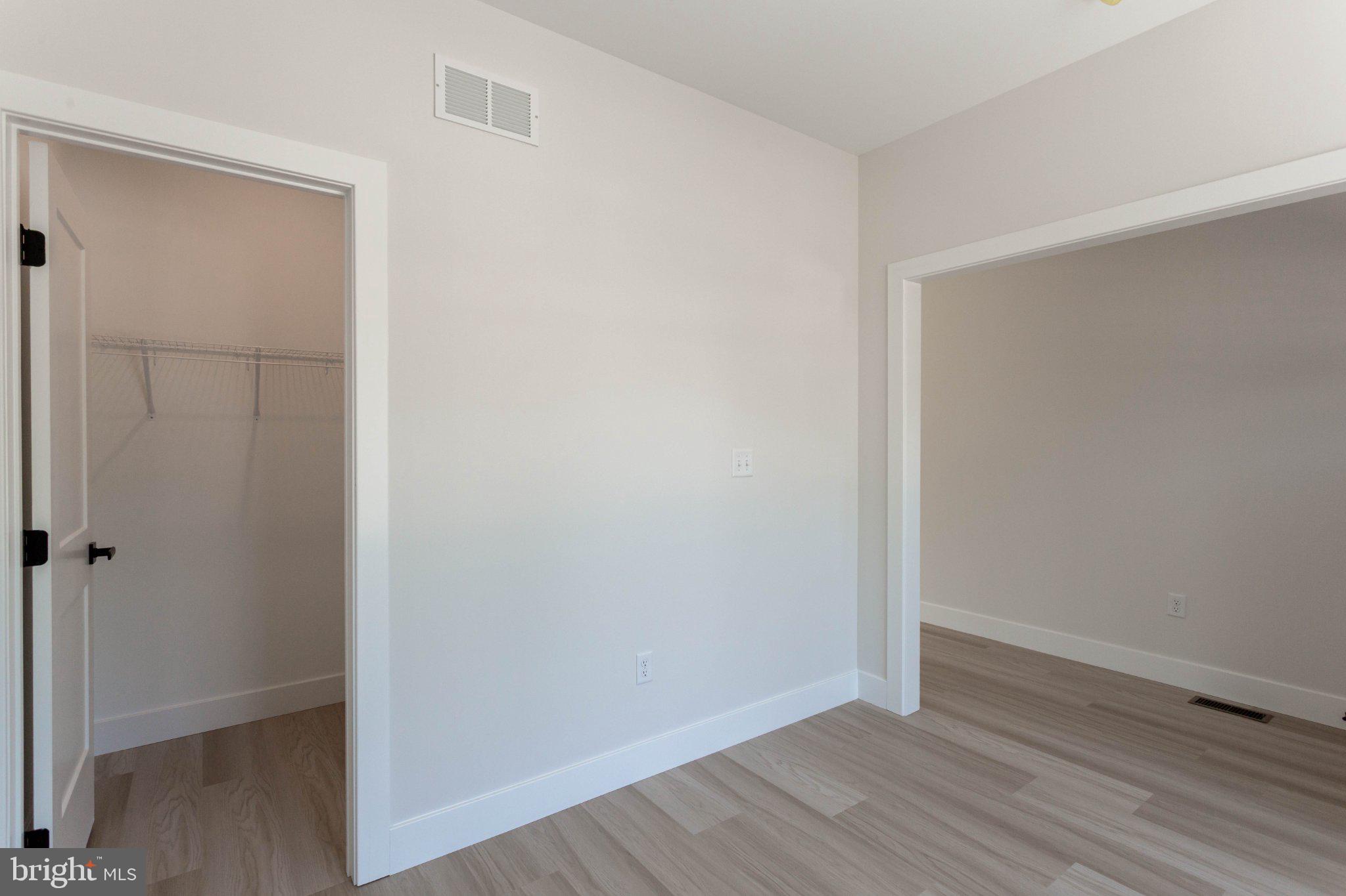 BUTTONWOOD - Residential