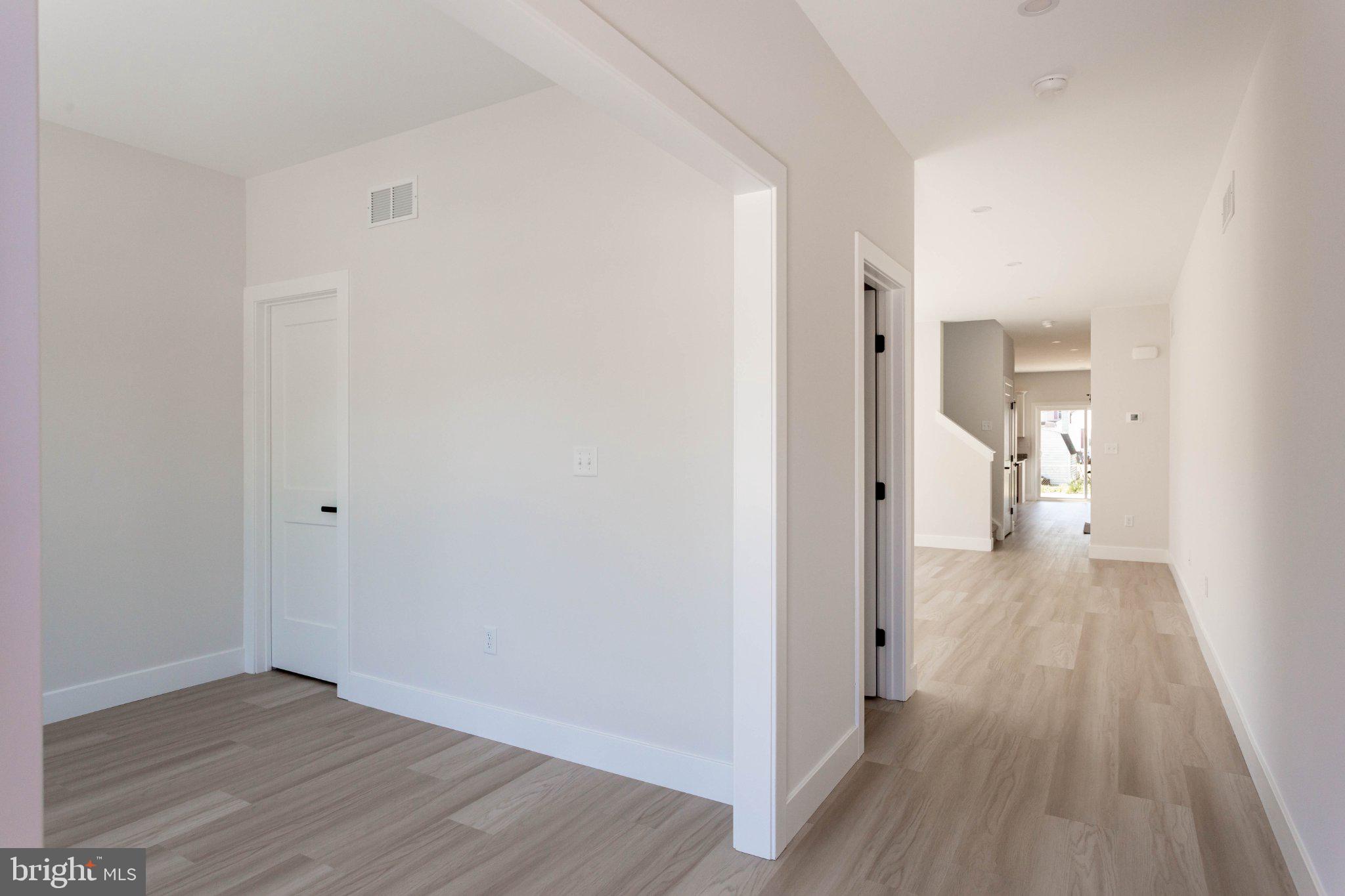 BUTTONWOOD - Residential