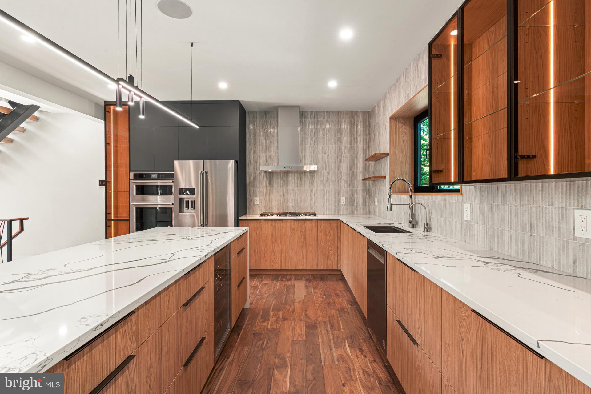 HUNTINGDON VALLEY - Residential
