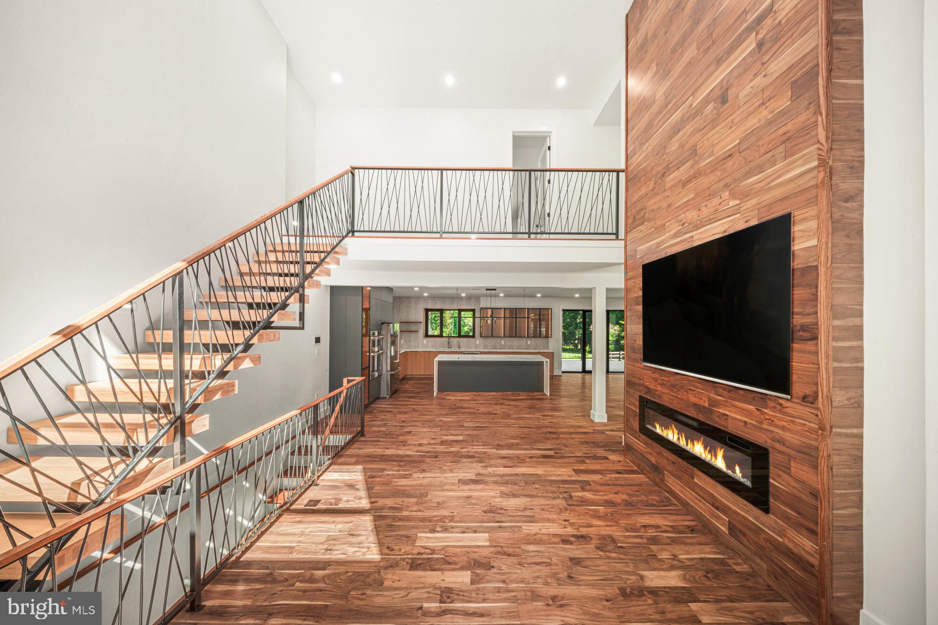 HUNTINGDON VALLEY - Residential