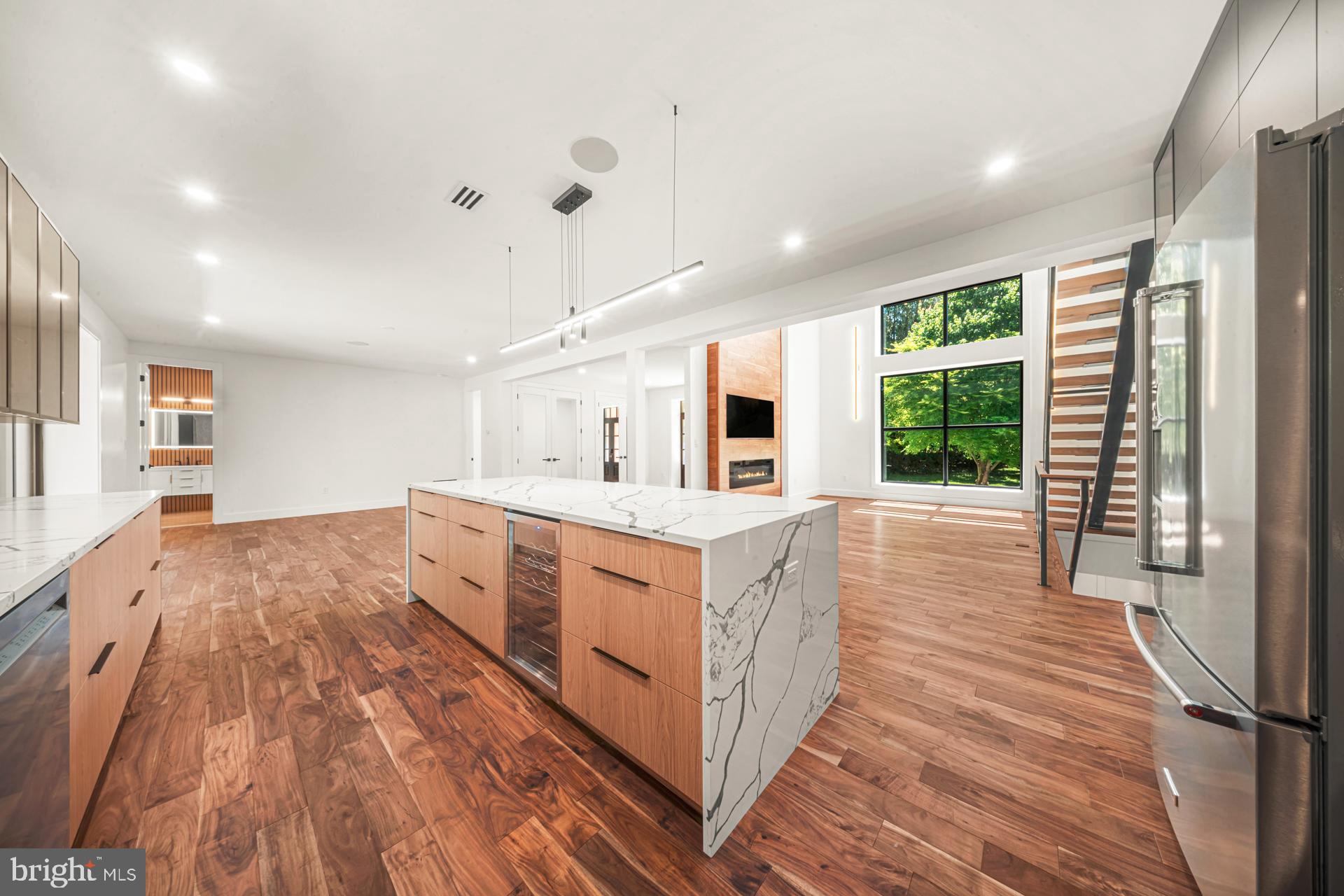 HUNTINGDON VALLEY - Residential