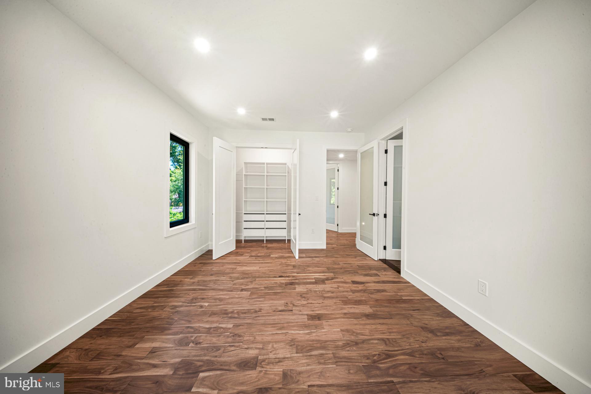 HUNTINGDON VALLEY - Residential
