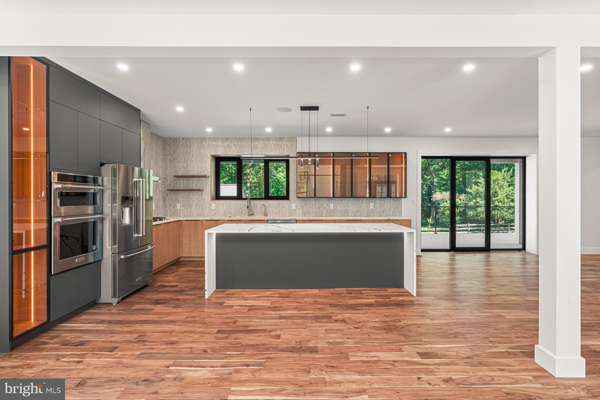 HUNTINGDON VALLEY - Residential