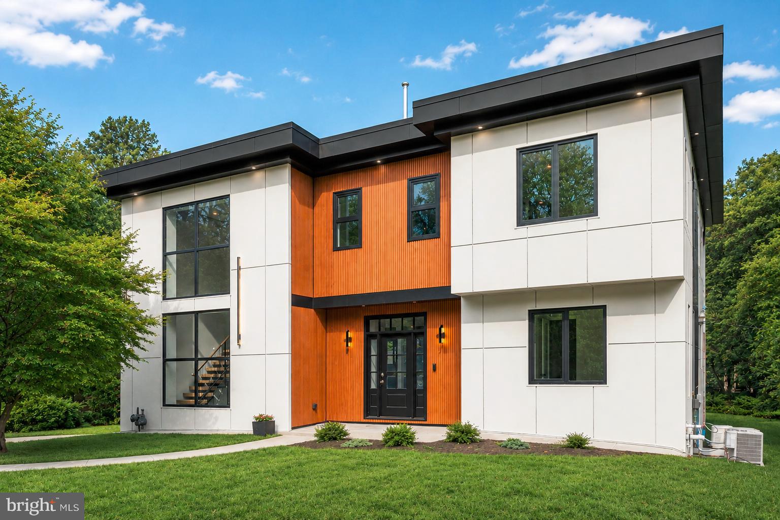 HUNTINGDON VALLEY - Residential